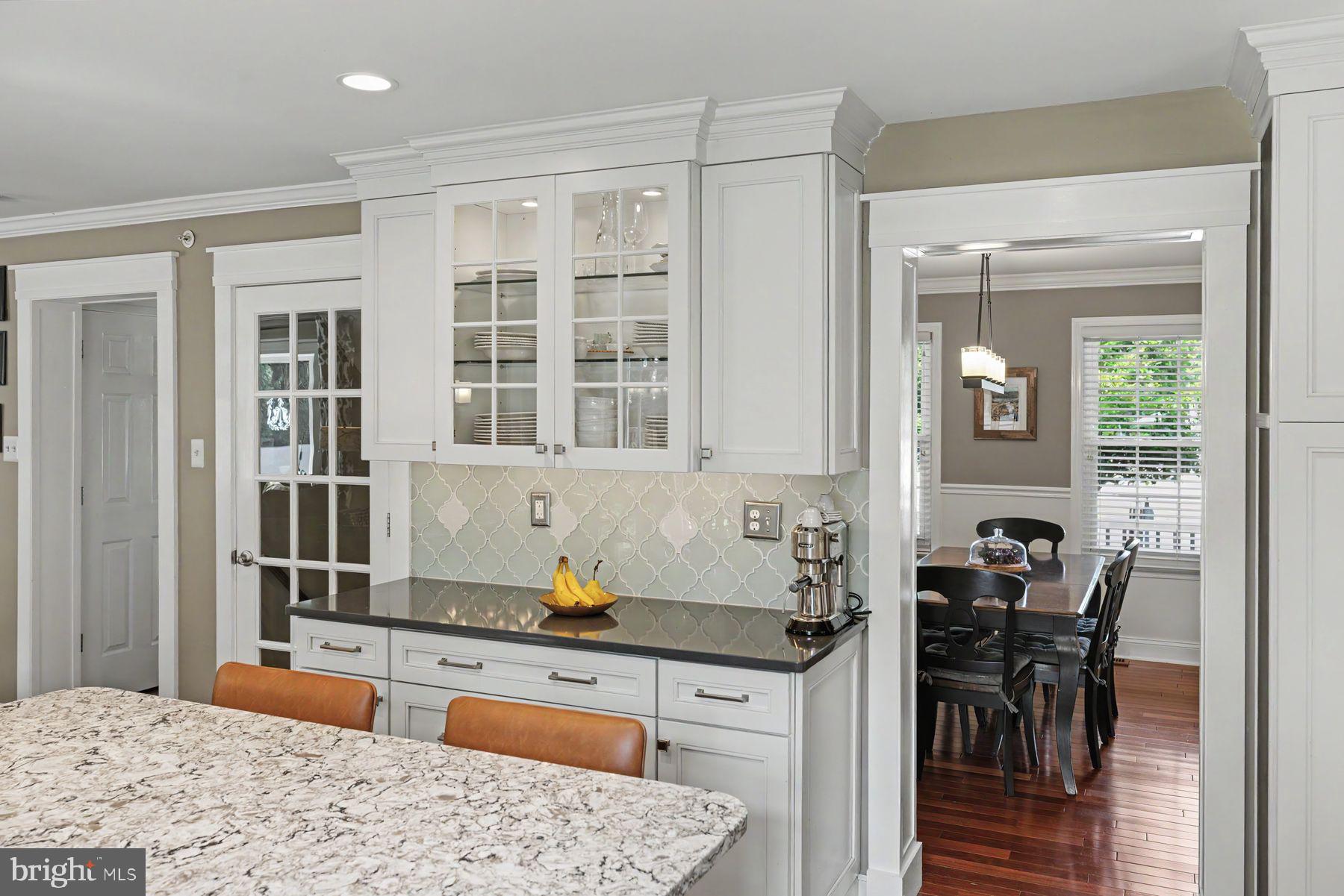 MAPLE KNOLL - Residential