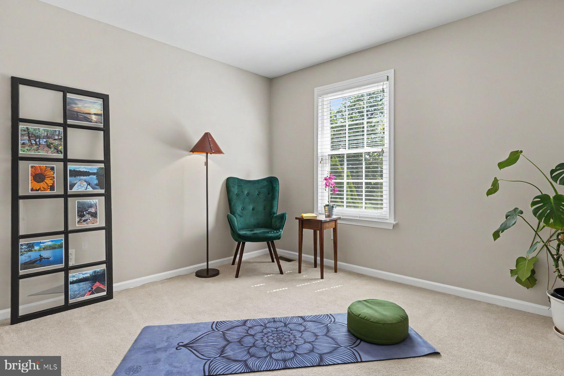MAPLE KNOLL - Residential