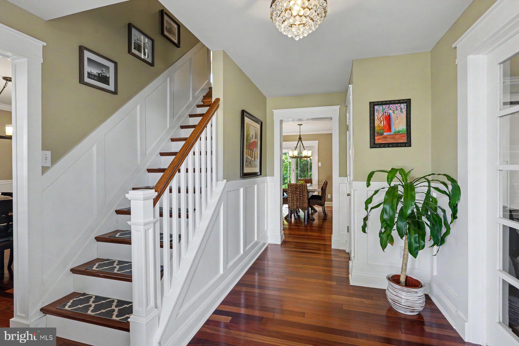 MAPLE KNOLL - Residential