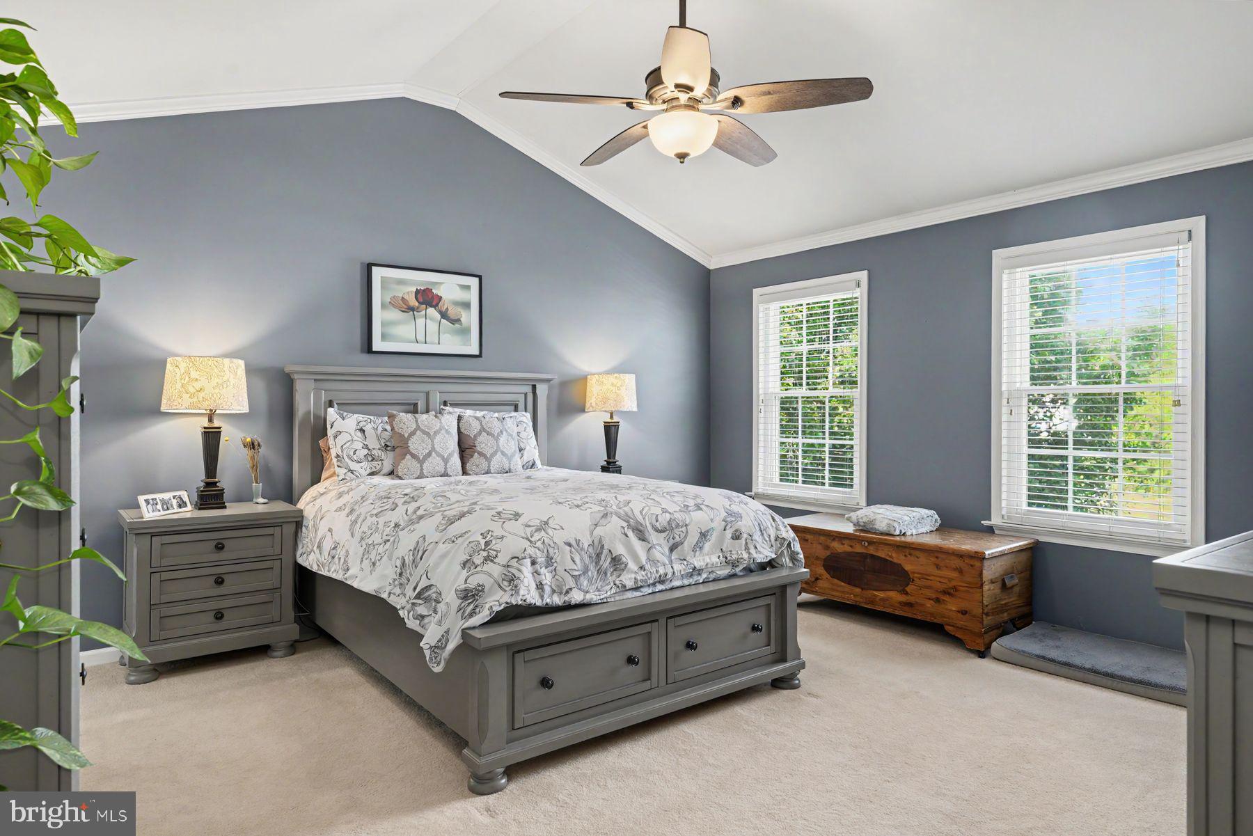 MAPLE KNOLL - Residential