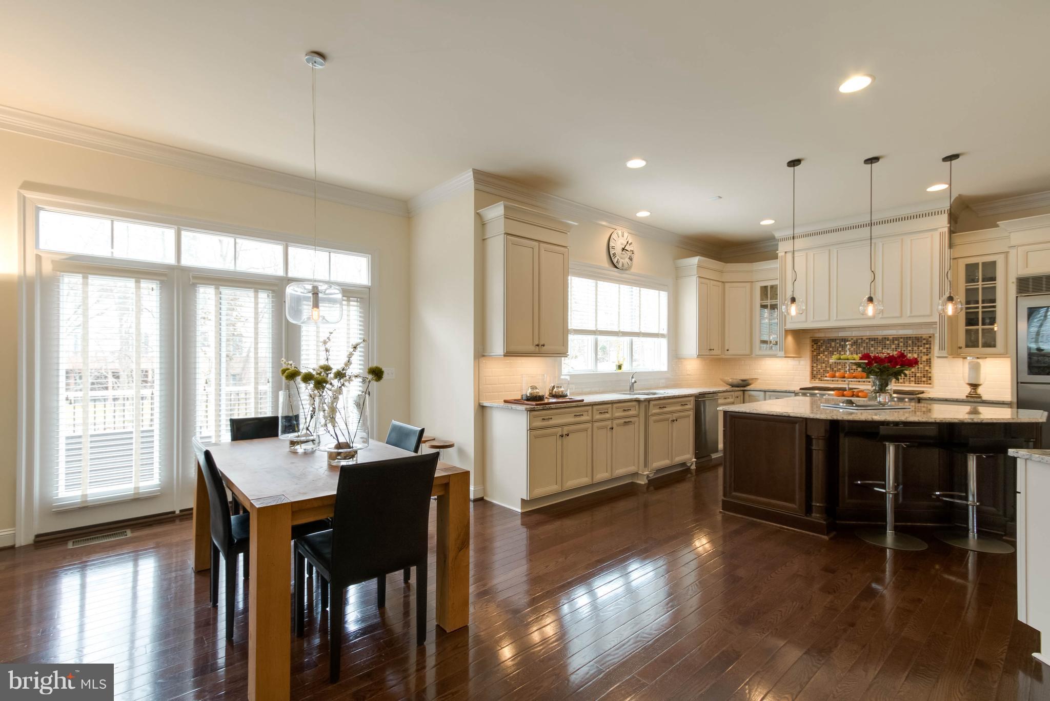 WOLF TRAP DOWNS - Residential