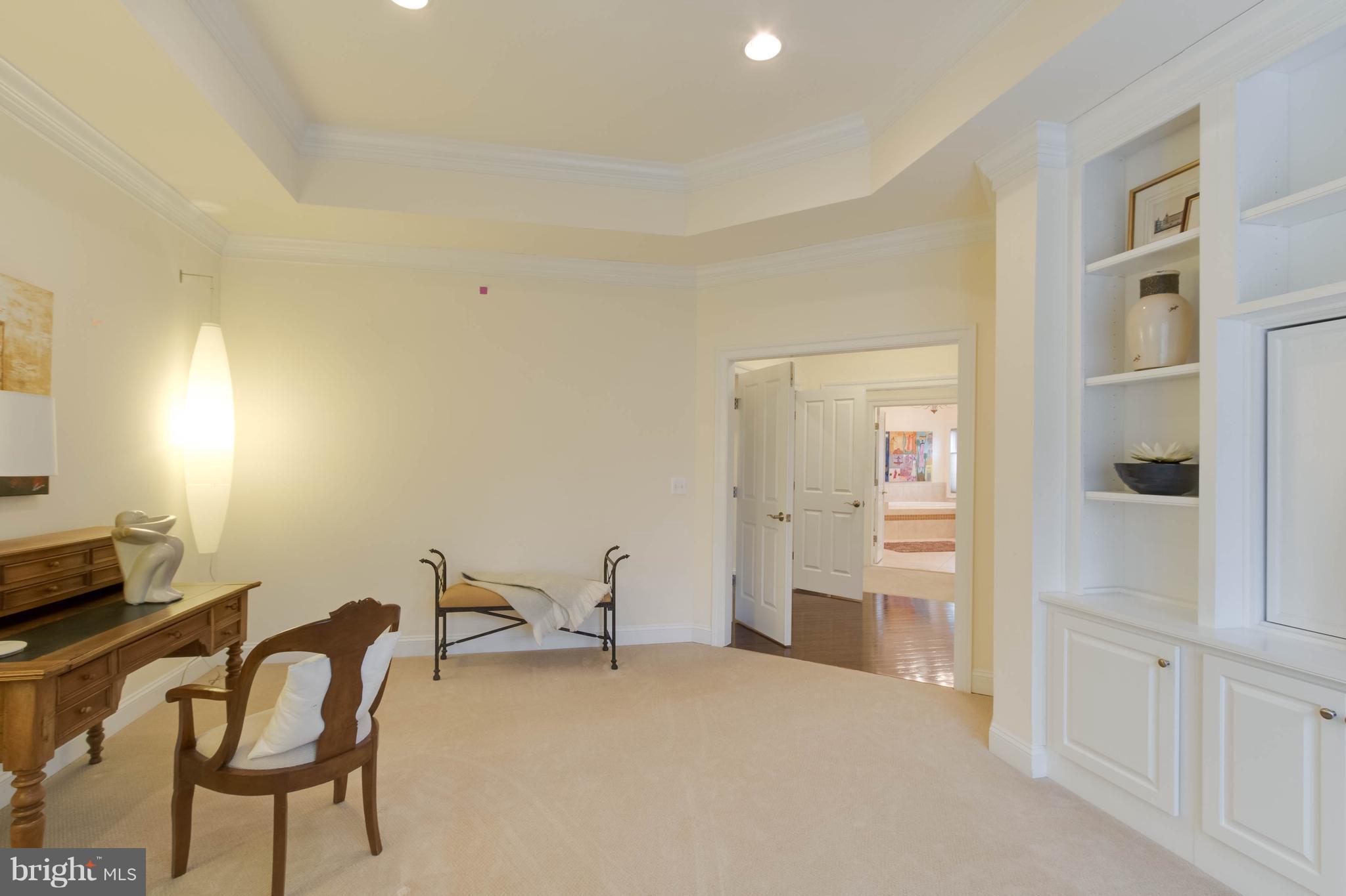 WOLF TRAP DOWNS - Residential