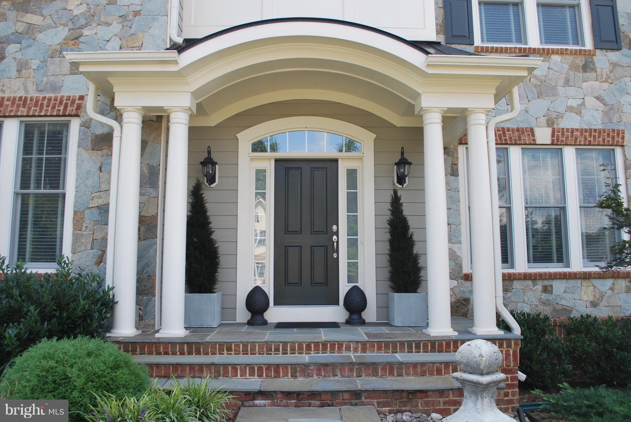 WOLF TRAP DOWNS - Residential