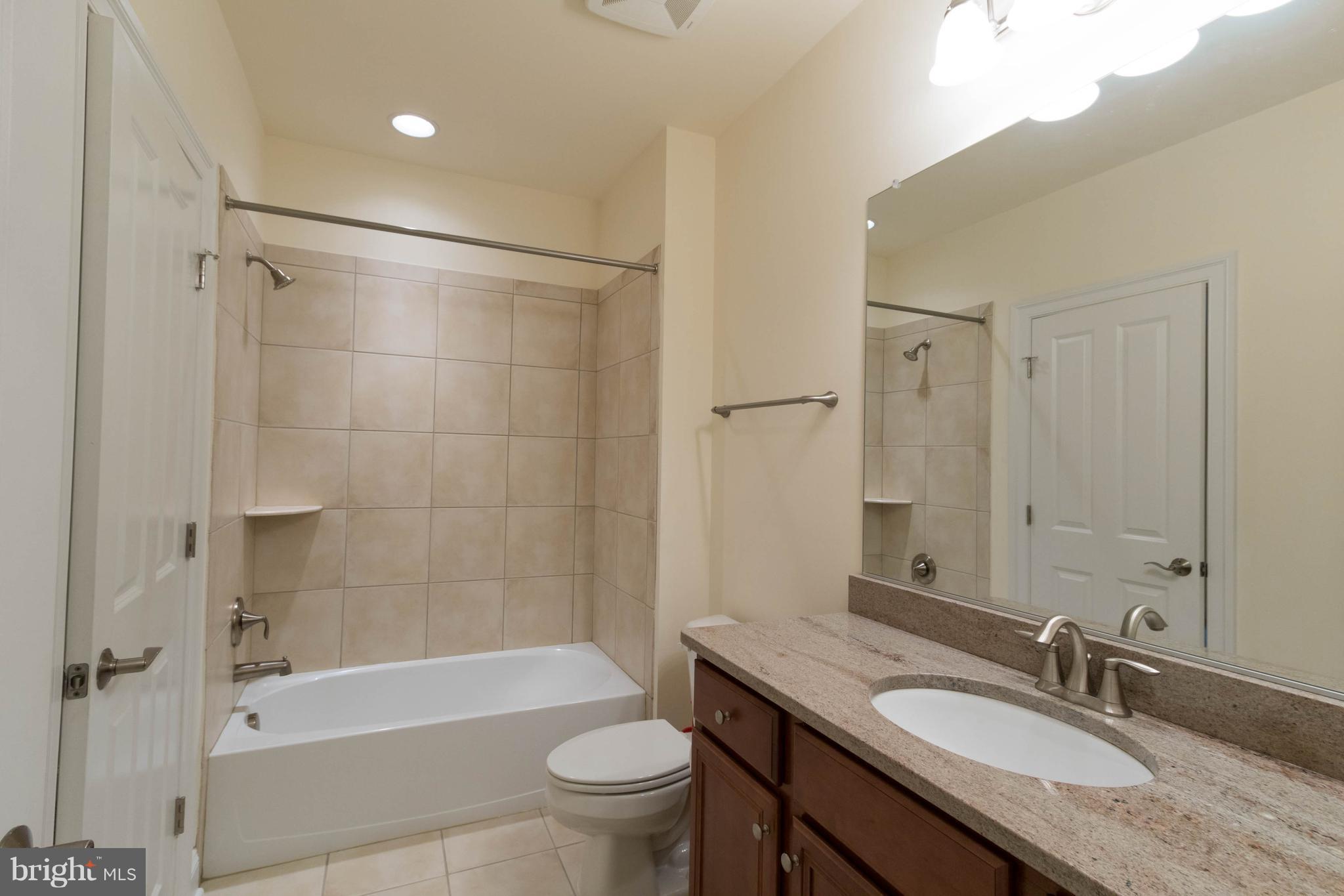 WOLF TRAP DOWNS - Residential