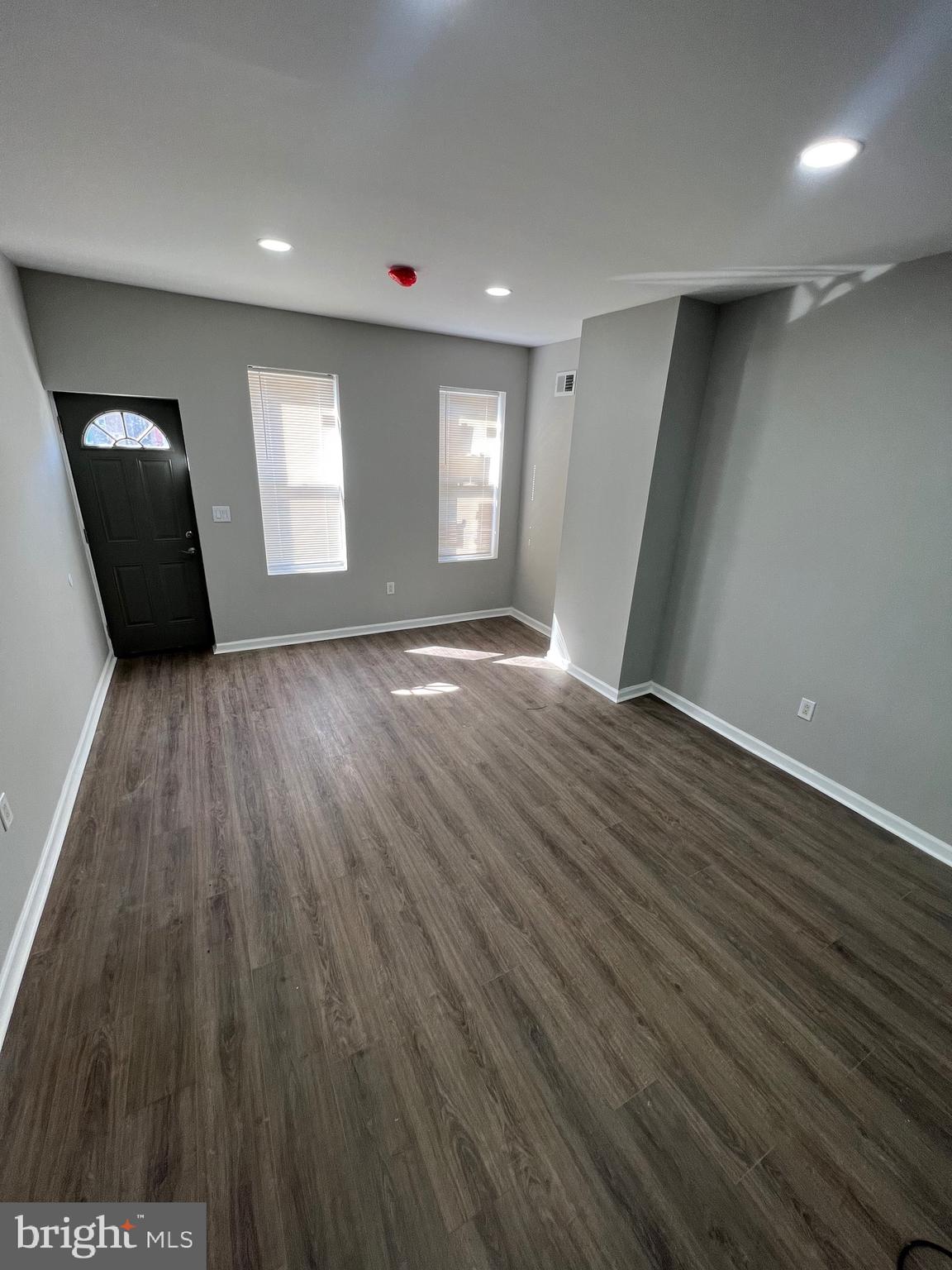 KENSINGTON - Residential
