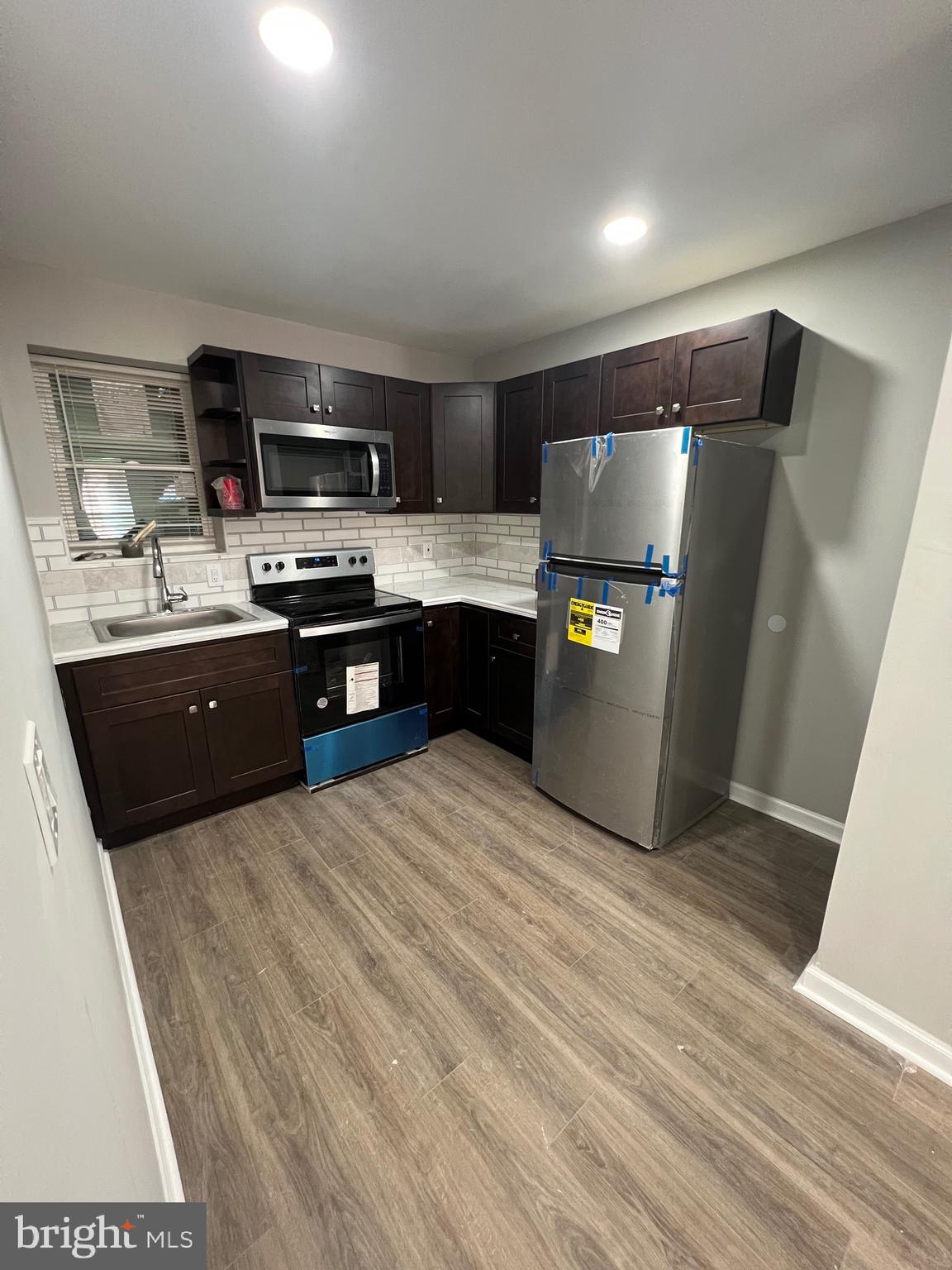 KENSINGTON - Residential