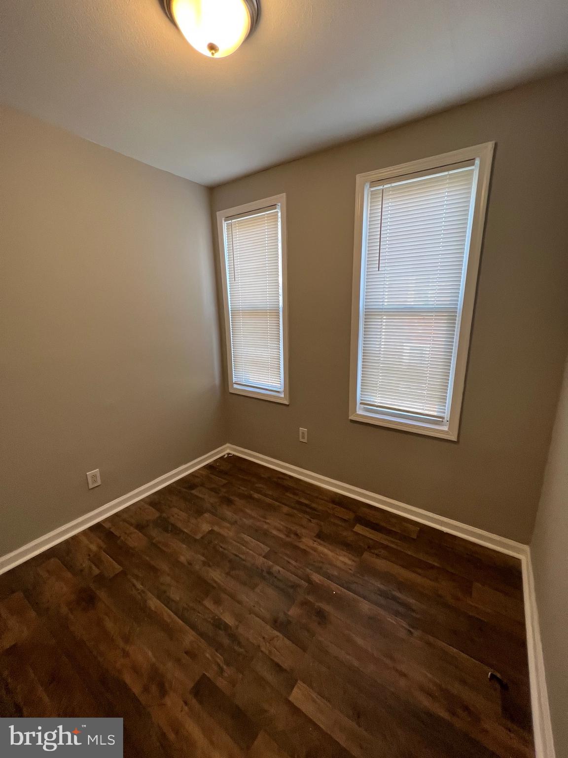 KENSINGTON - Residential