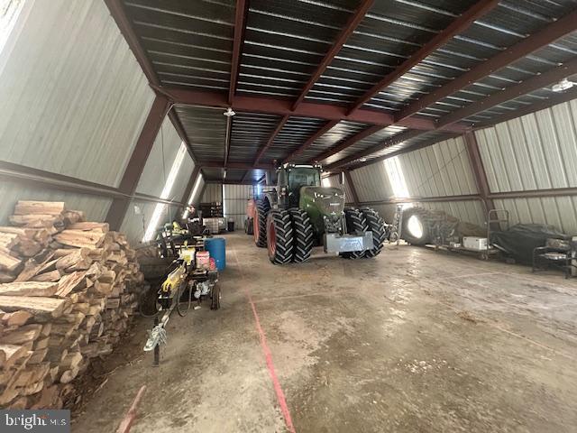 VIENNA - Farm