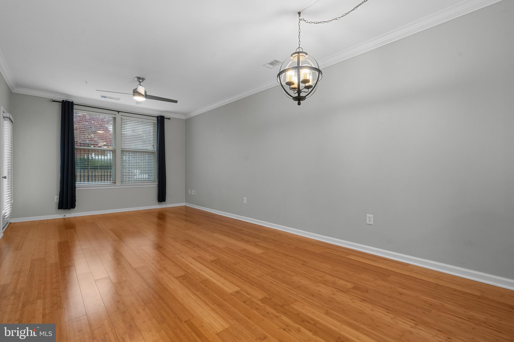 SAVOY AT RESTON TOWN CENTER - Residential