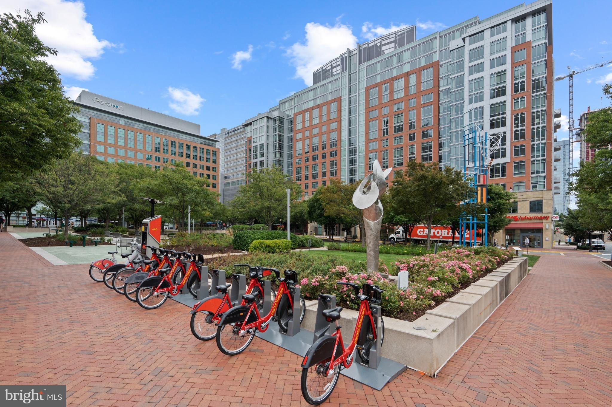 SAVOY AT RESTON TOWN CENTER - Residential