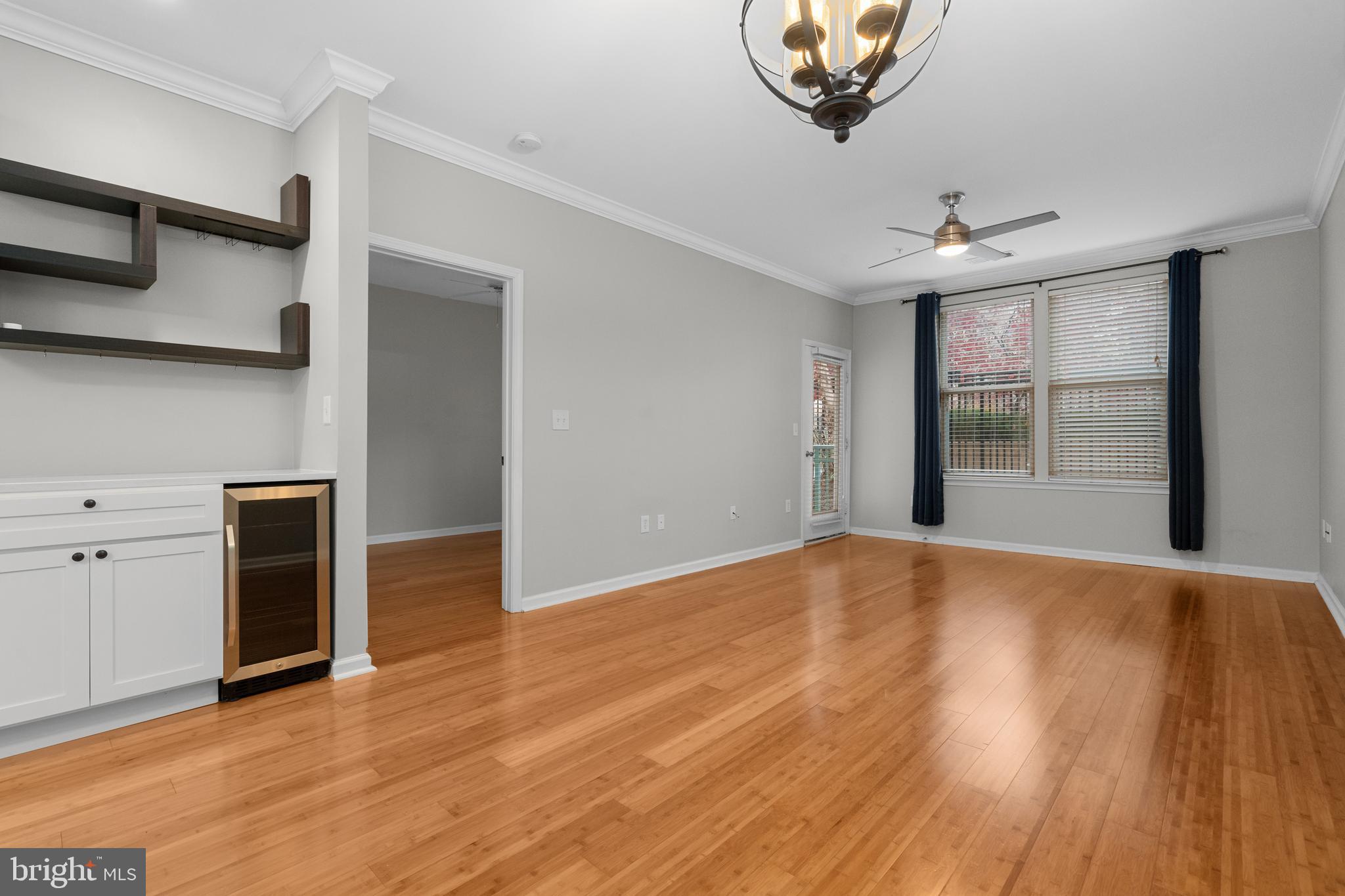 SAVOY AT RESTON TOWN CENTER - Residential