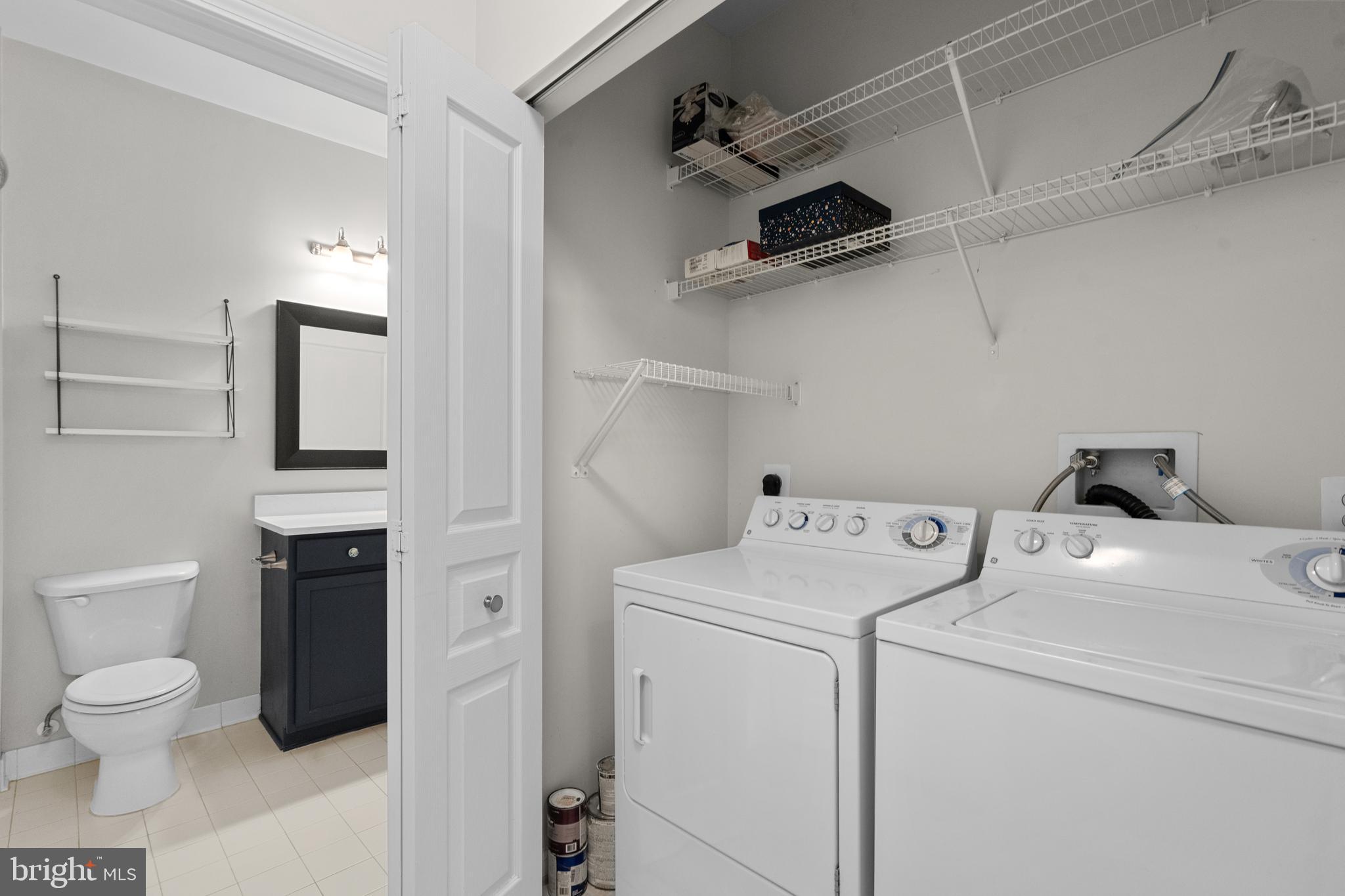 SAVOY AT RESTON TOWN CENTER - Residential