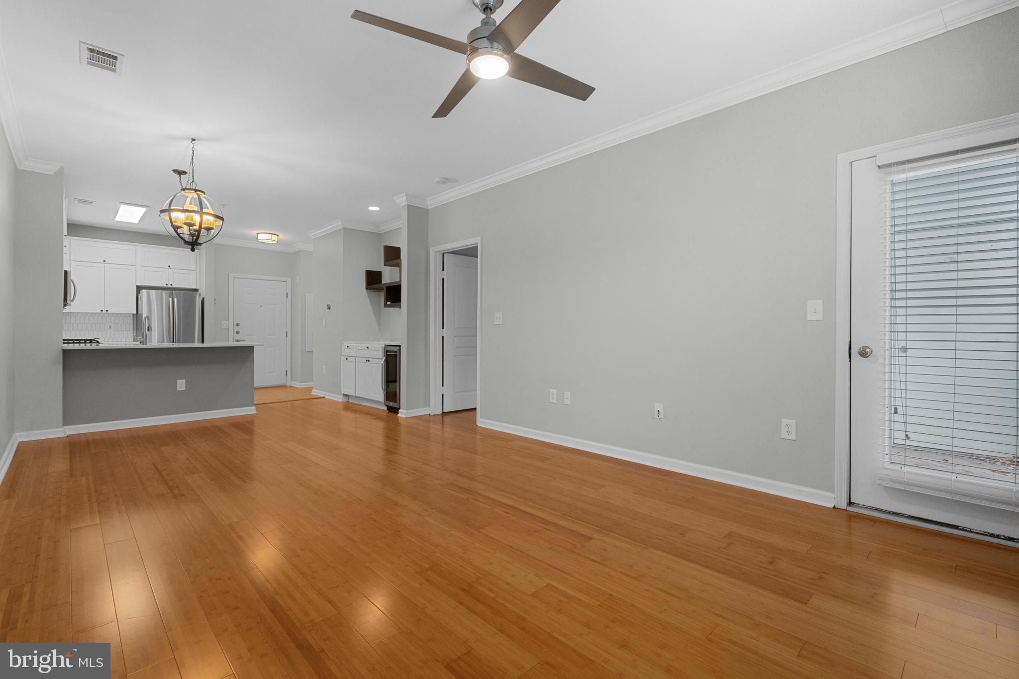 SAVOY AT RESTON TOWN CENTER - Residential