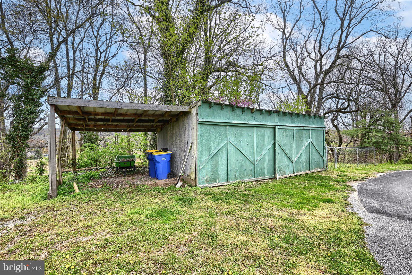 SPRING GROVE - Residential