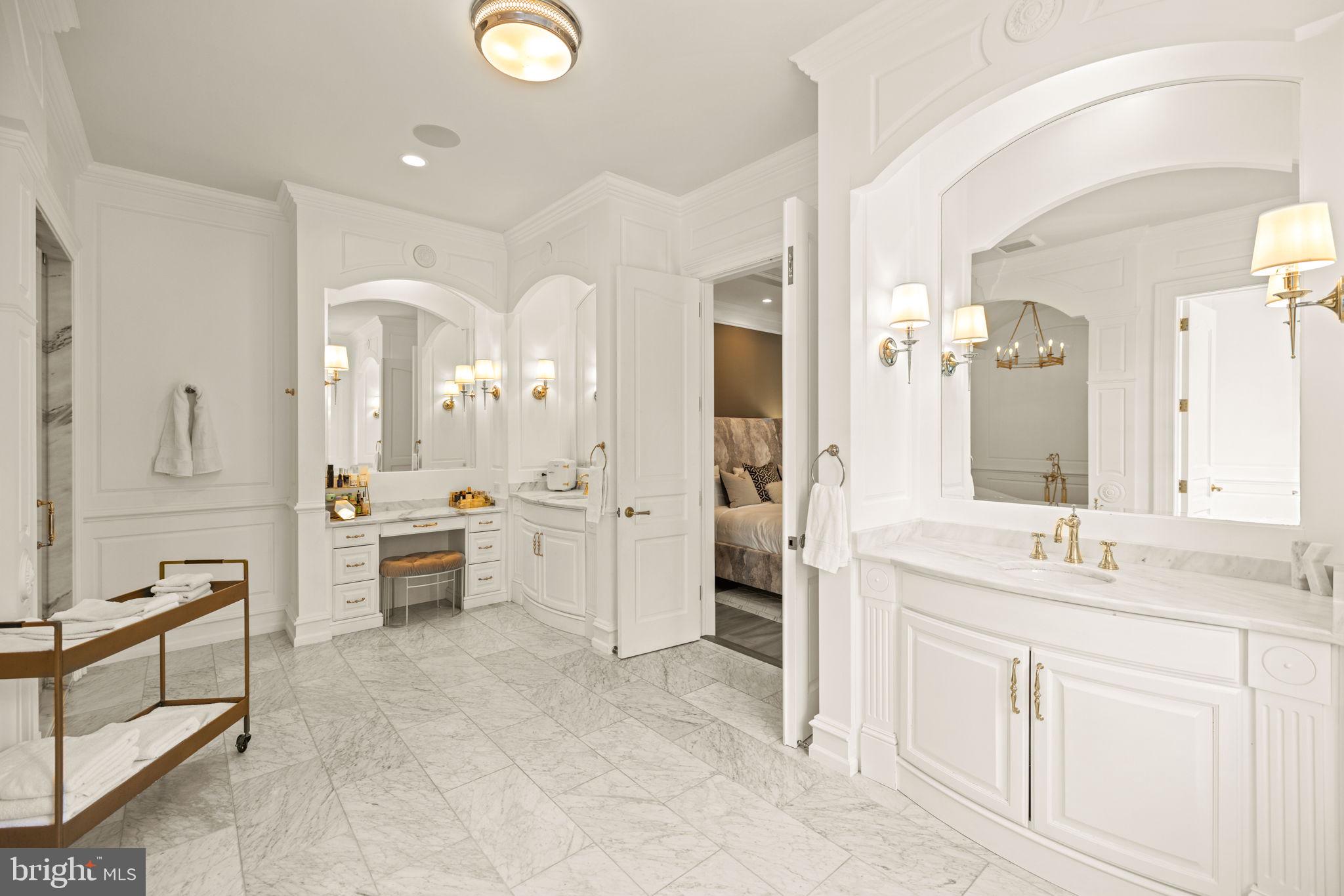 POTOMAC VILLAGE - Residential