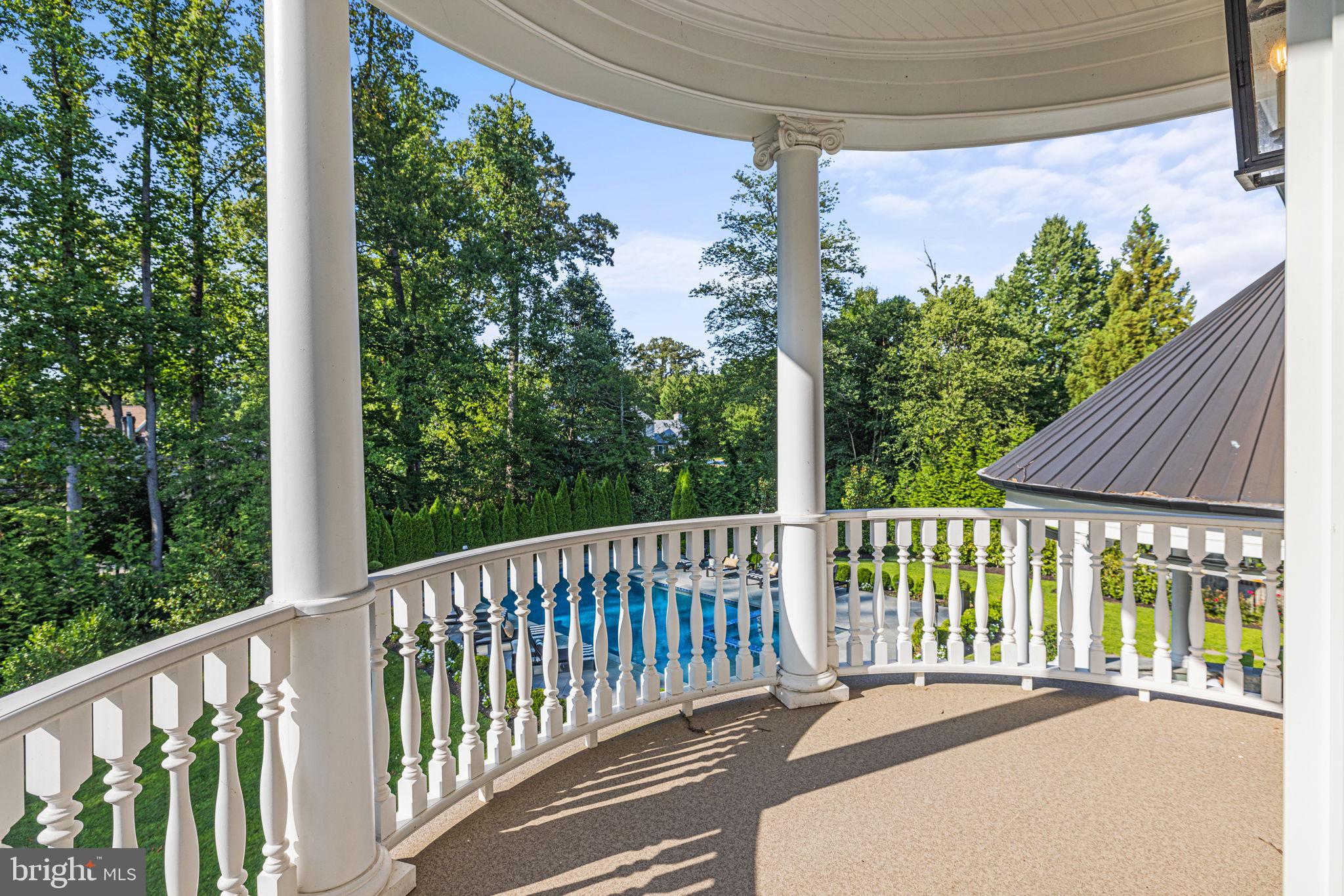 POTOMAC VILLAGE - Residential
