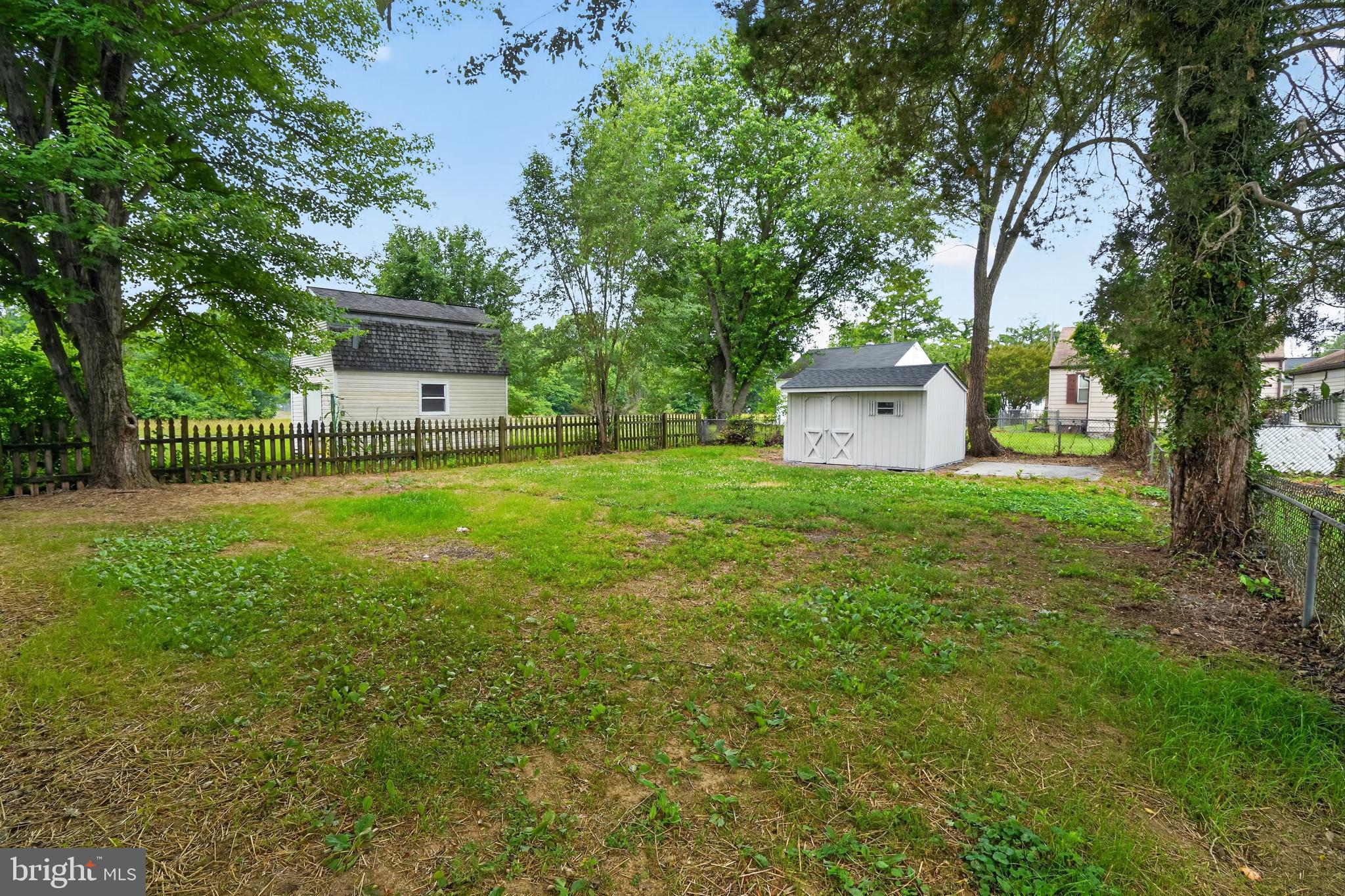 LYNDHURST - Residential