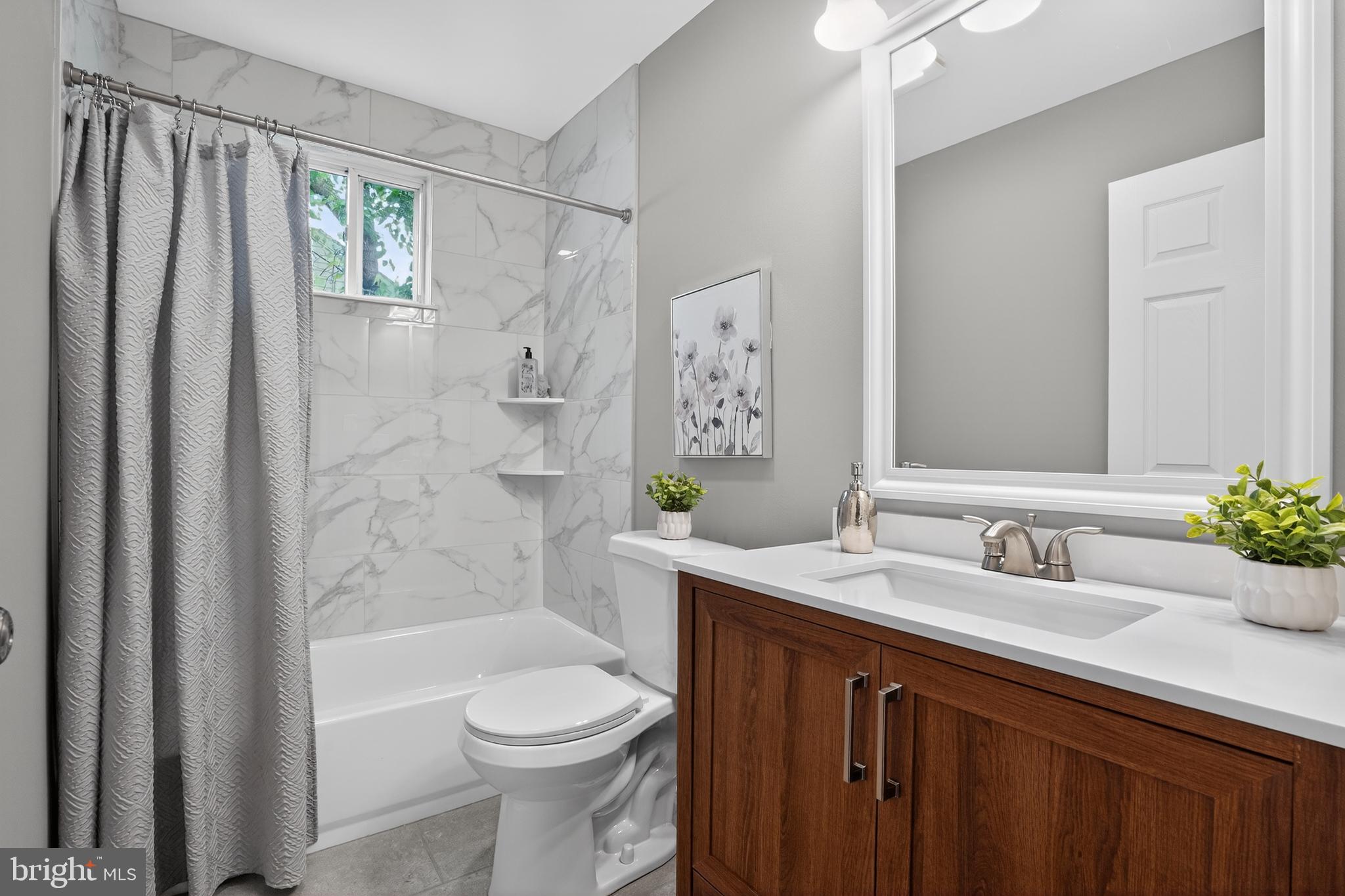 LYNDHURST - Residential