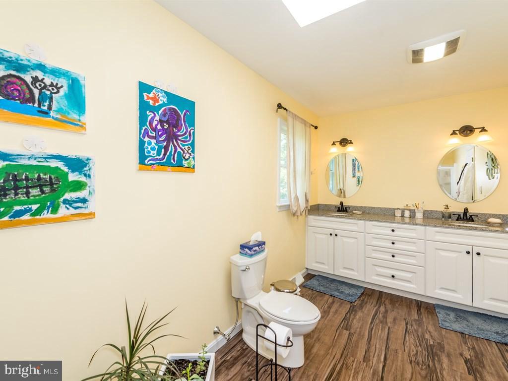 GLENBROOK - Residential