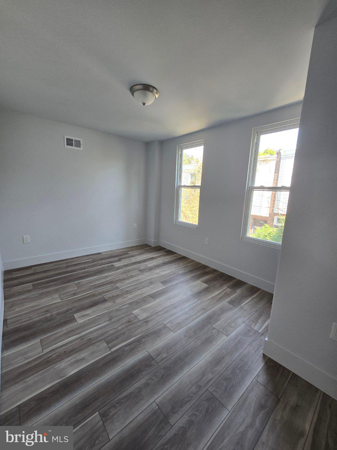 WEST OAK LANE - Residential