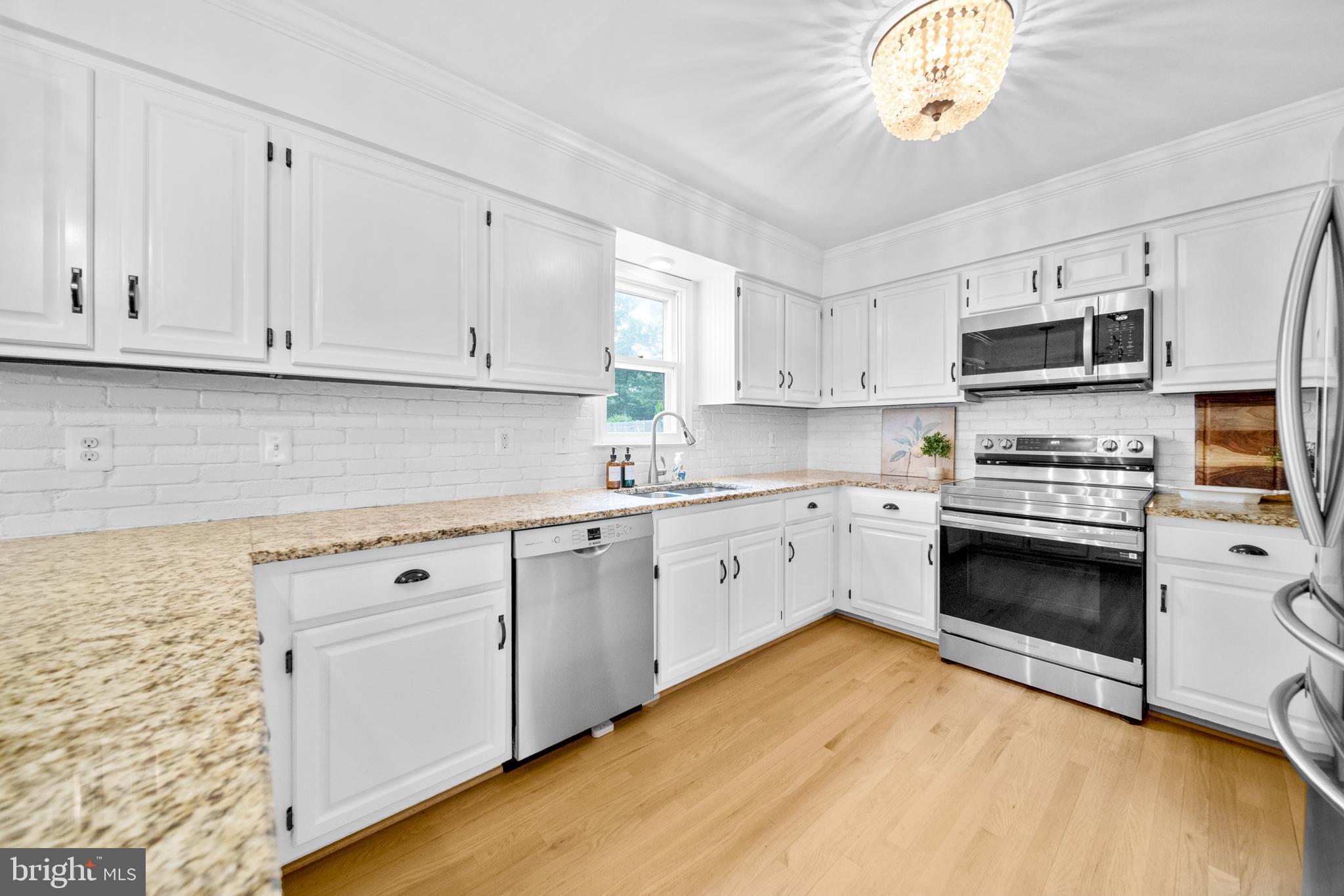 AMBERWOODS OF GREAT FALLS - Residential