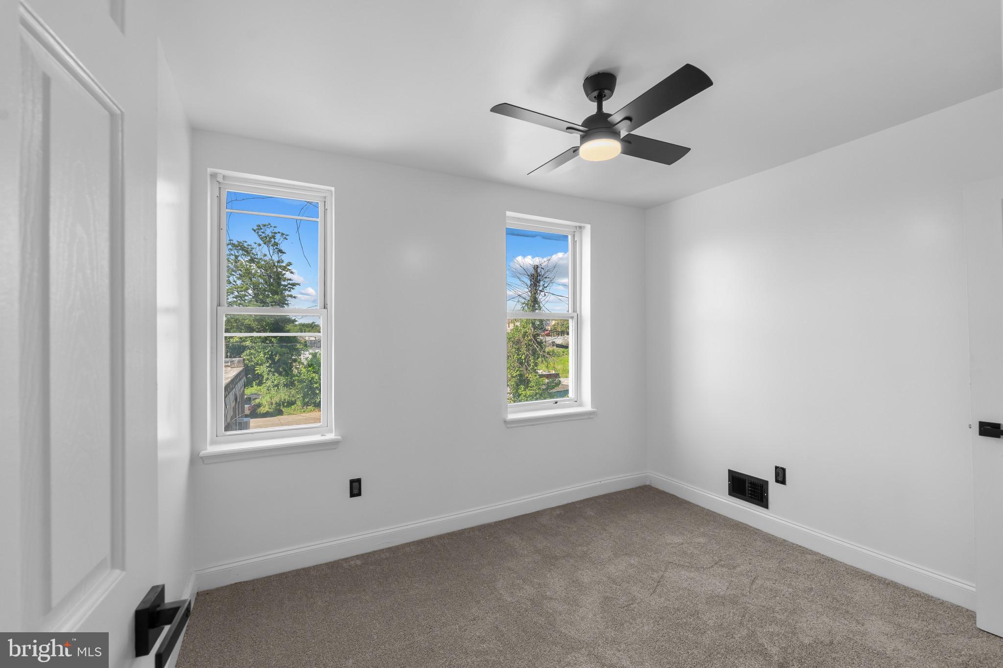 SANDTOWN-WINCHESTER - Residential