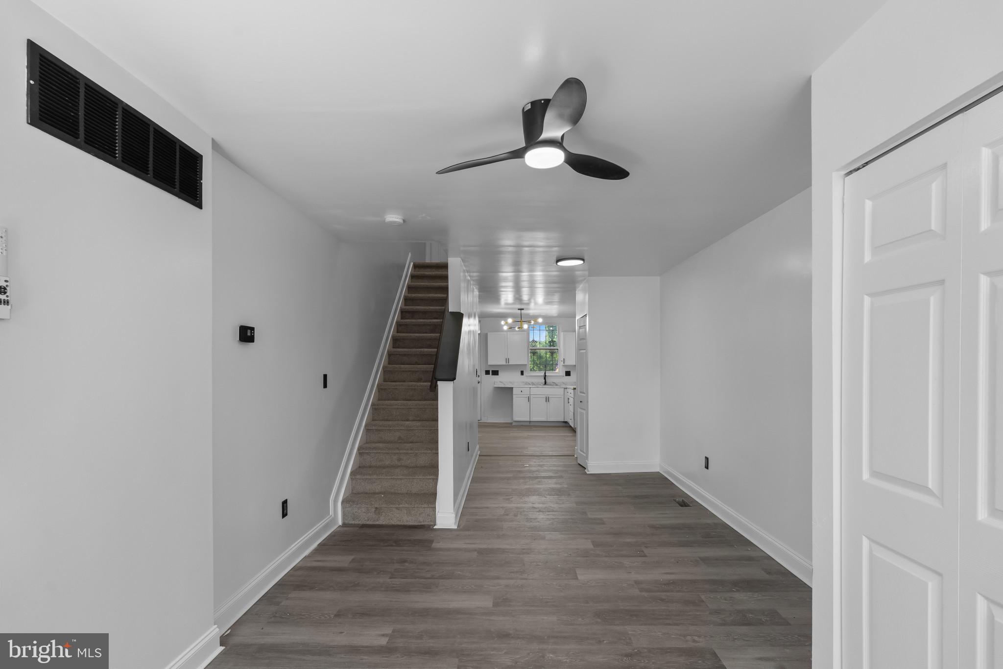 SANDTOWN-WINCHESTER - Residential