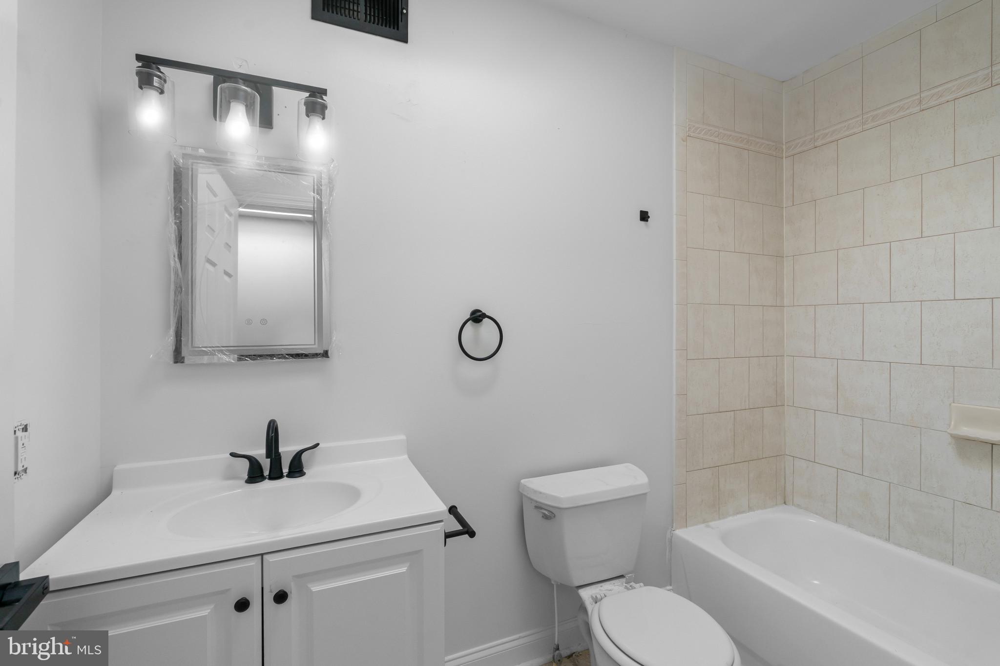 SANDTOWN-WINCHESTER - Residential