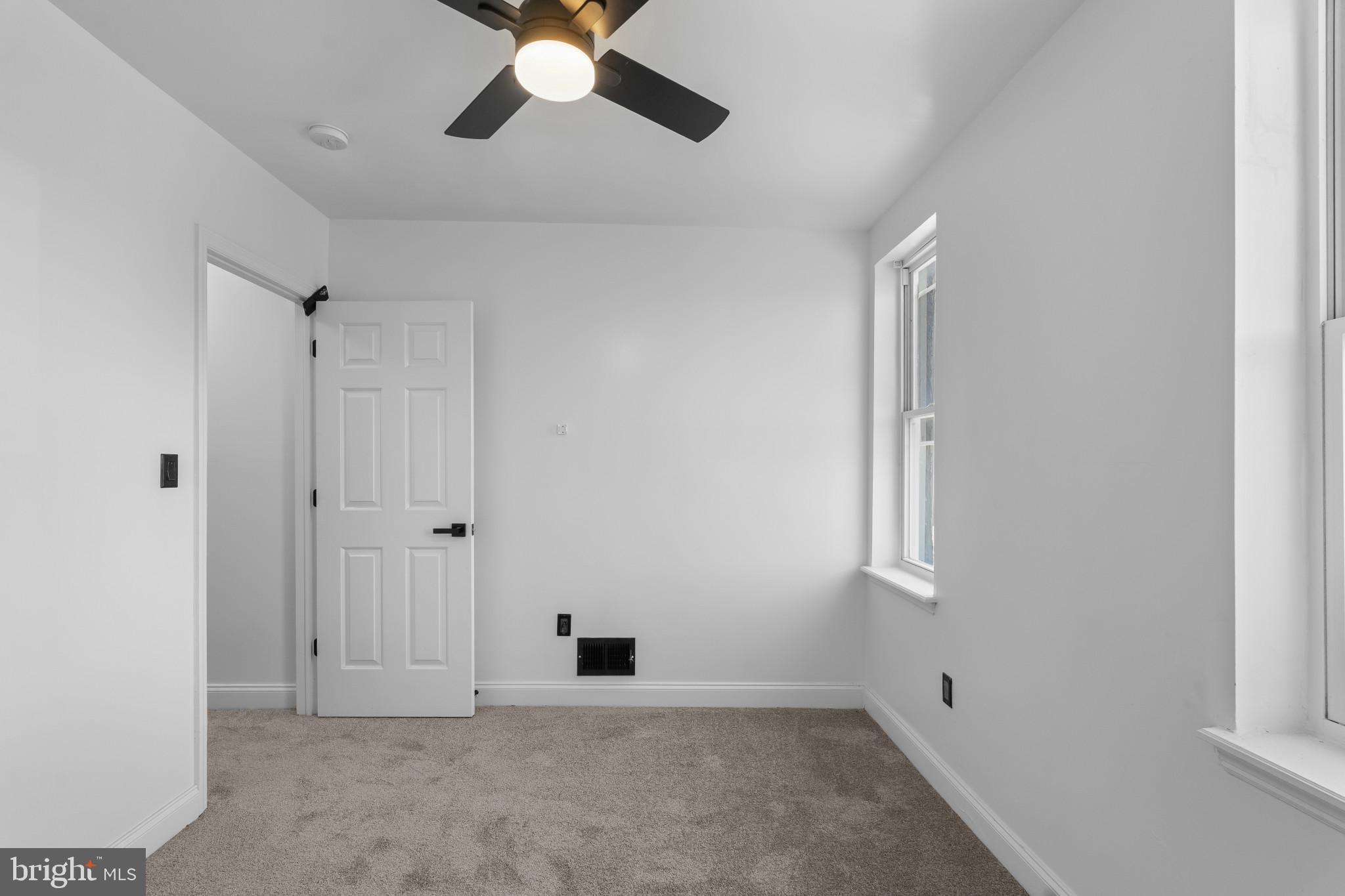 SANDTOWN-WINCHESTER - Residential