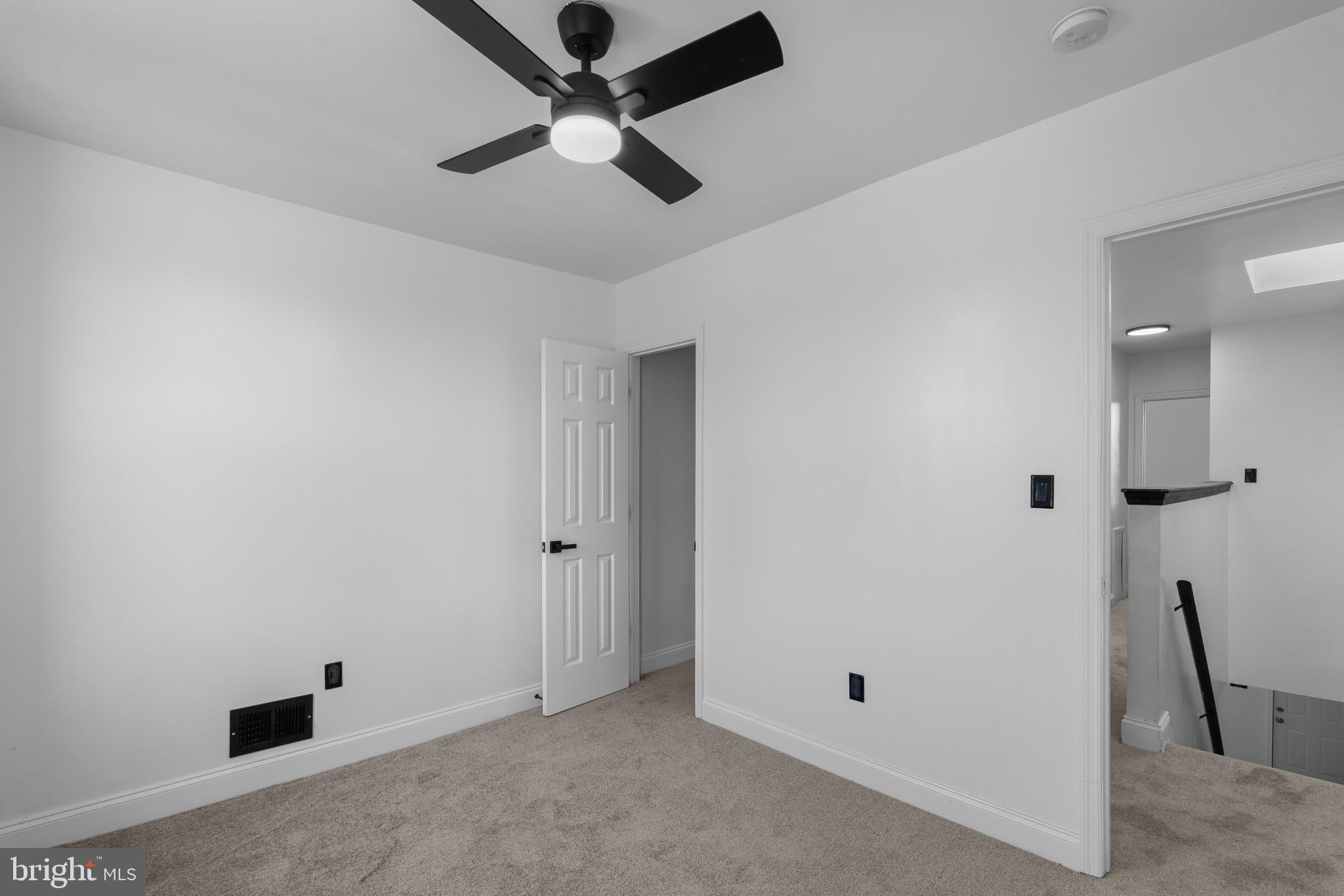 SANDTOWN-WINCHESTER - Residential