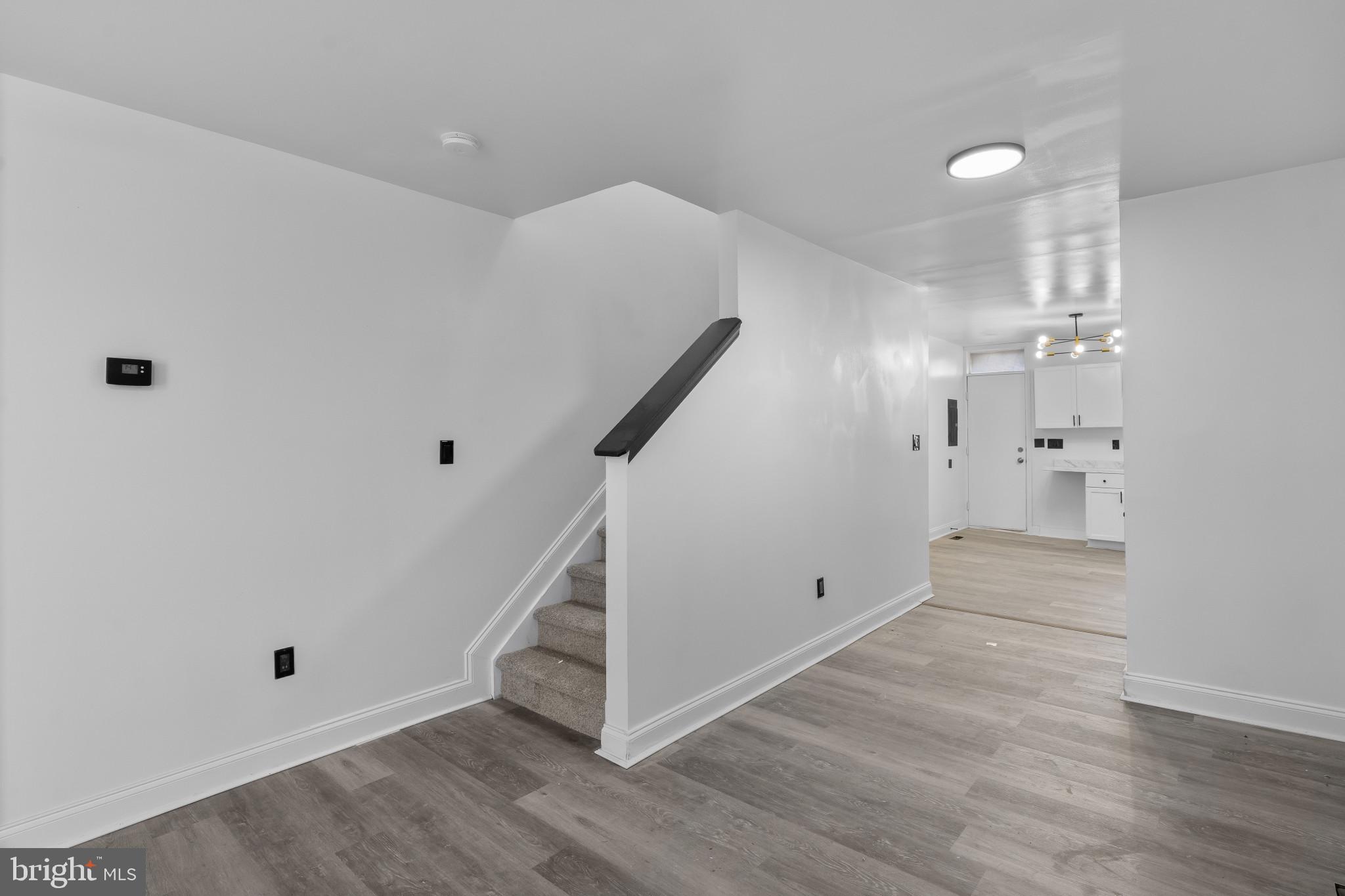 SANDTOWN-WINCHESTER - Residential