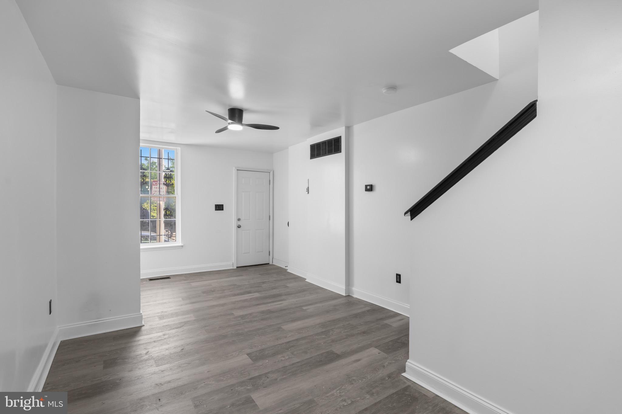 SANDTOWN-WINCHESTER - Residential