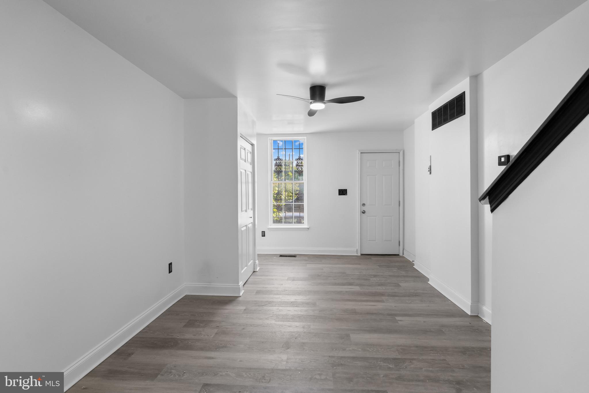 SANDTOWN-WINCHESTER - Residential
