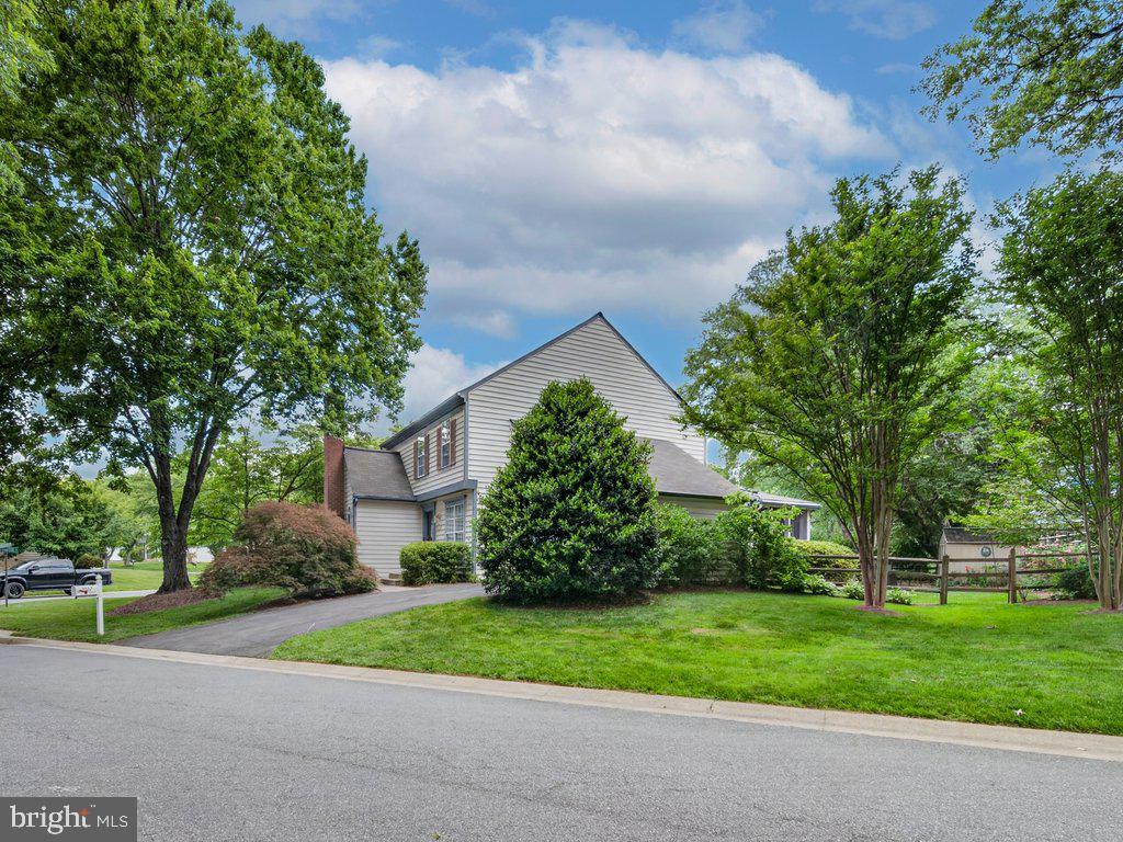 MONTGOMERY VILLAGE - Residential