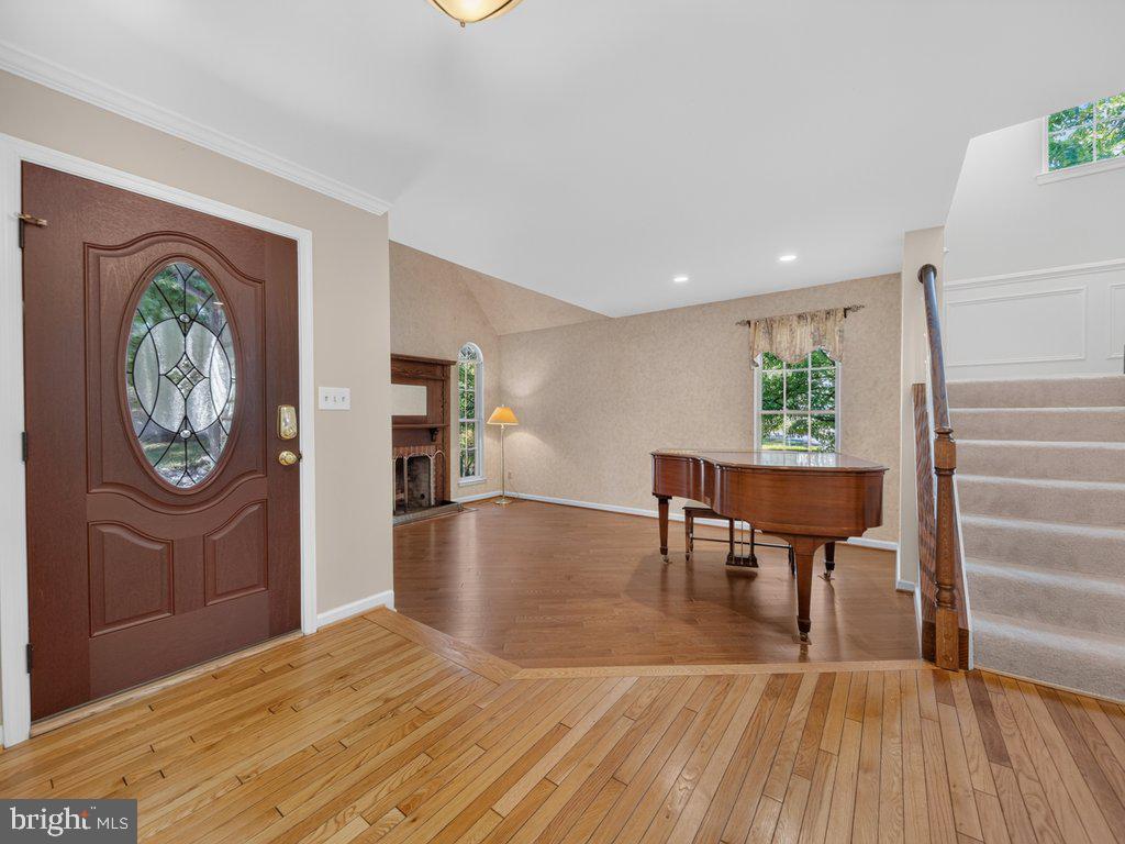 MONTGOMERY VILLAGE - Residential