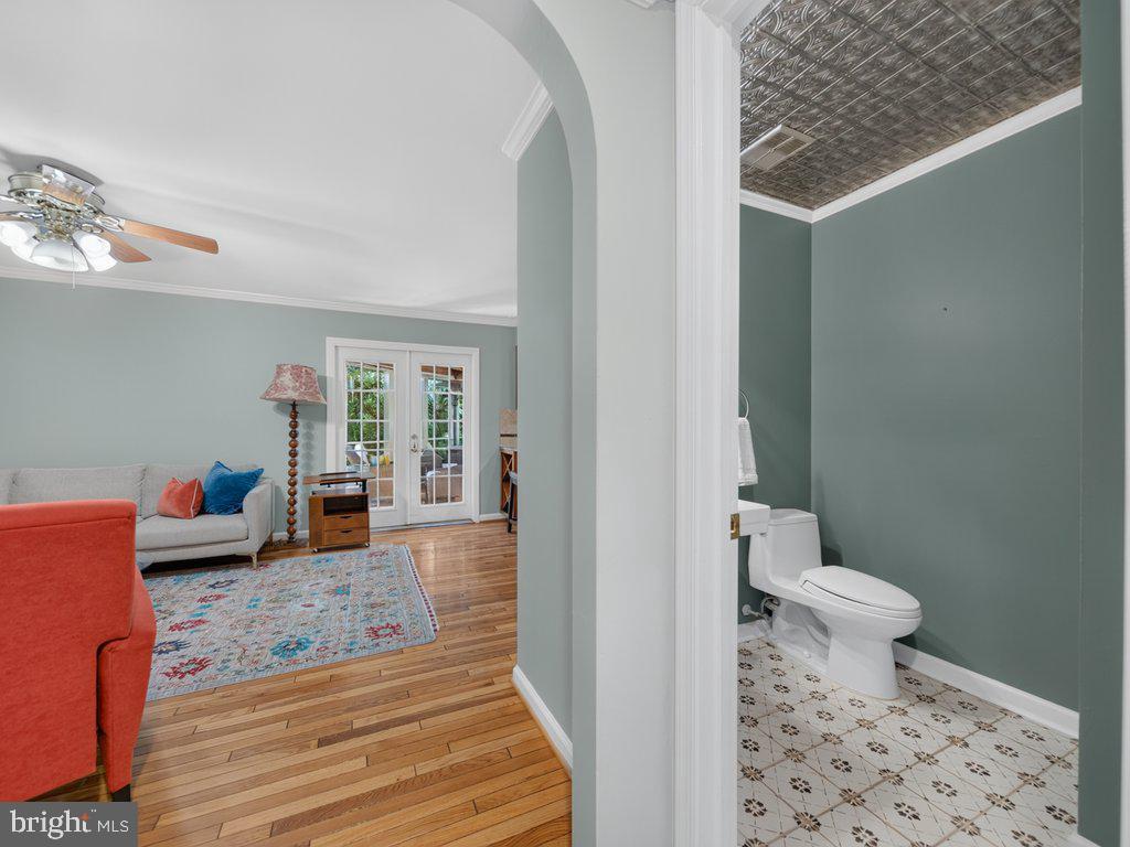 MONTGOMERY VILLAGE - Residential