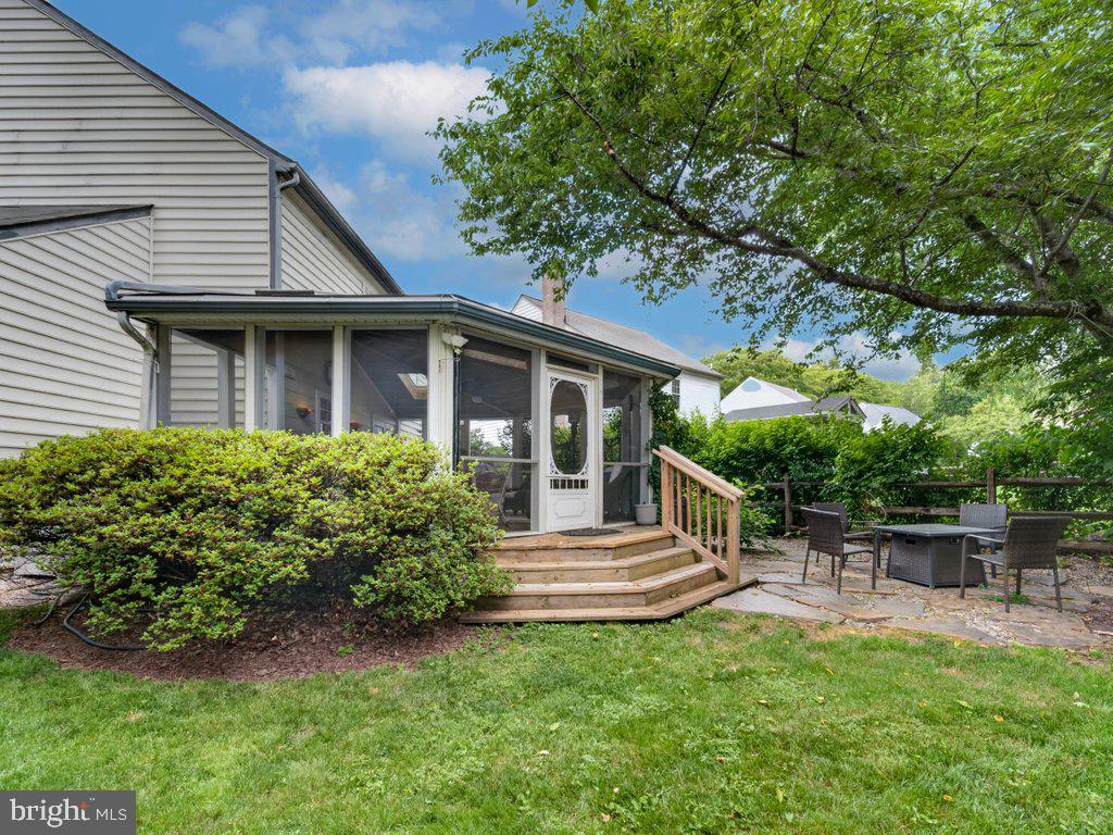 MONTGOMERY VILLAGE - Residential