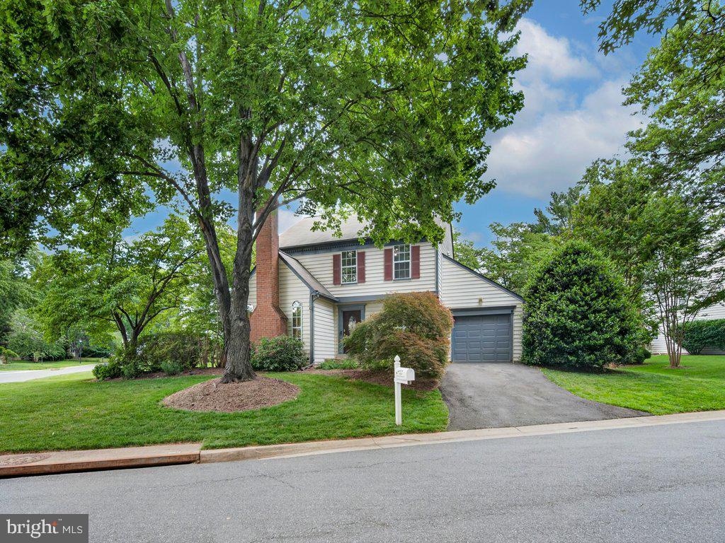 MONTGOMERY VILLAGE - Residential
