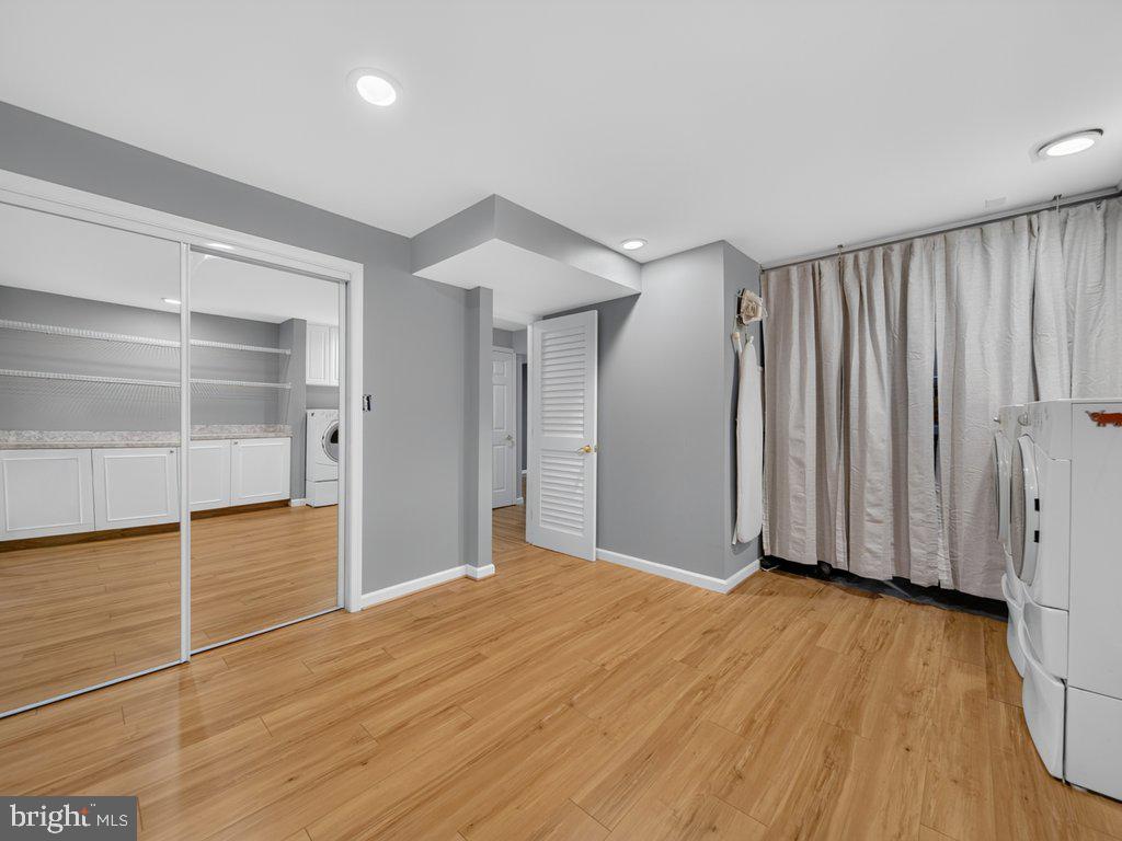 MONTGOMERY VILLAGE - Residential