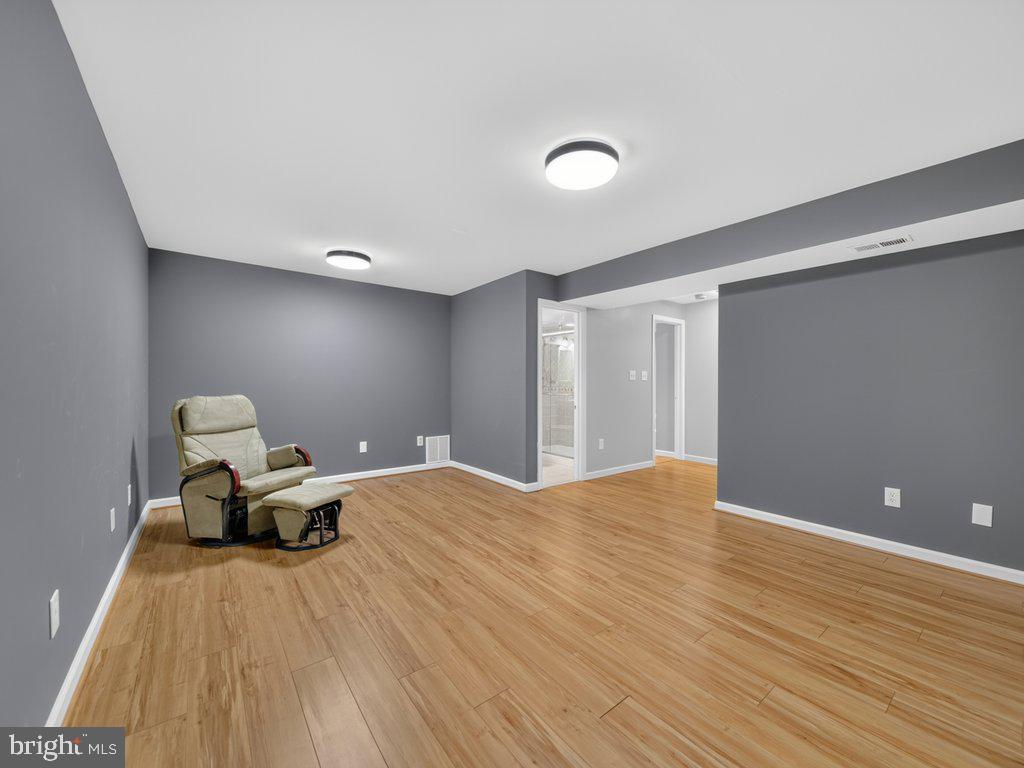 MONTGOMERY VILLAGE - Residential