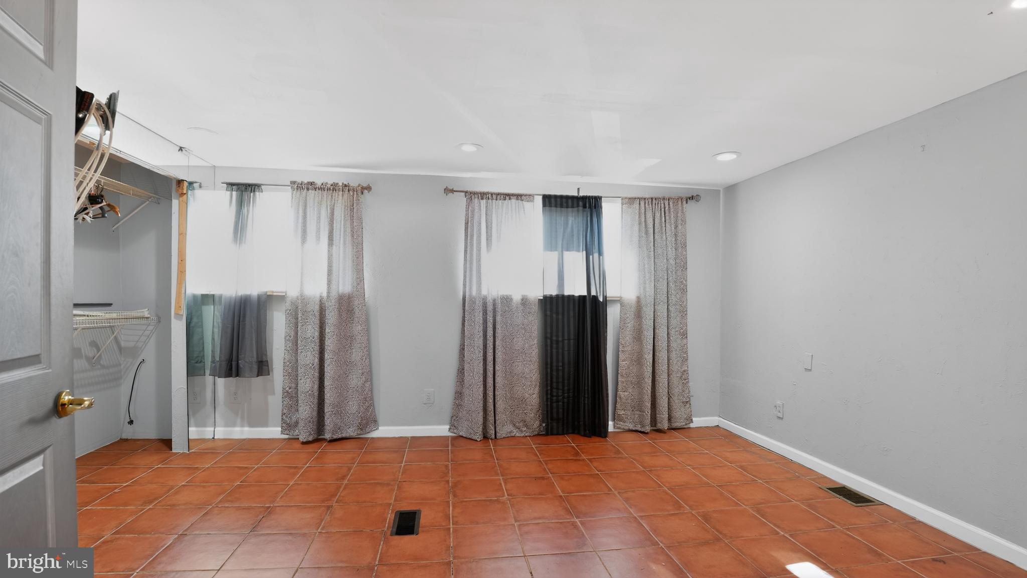 TEMPLE UNIVERSITY - Residential