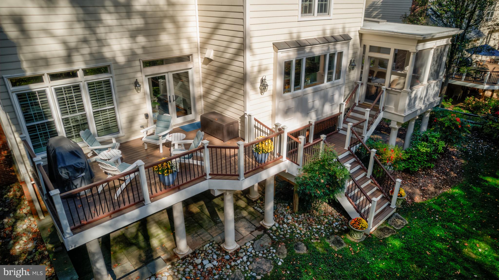 RESTON - Residential