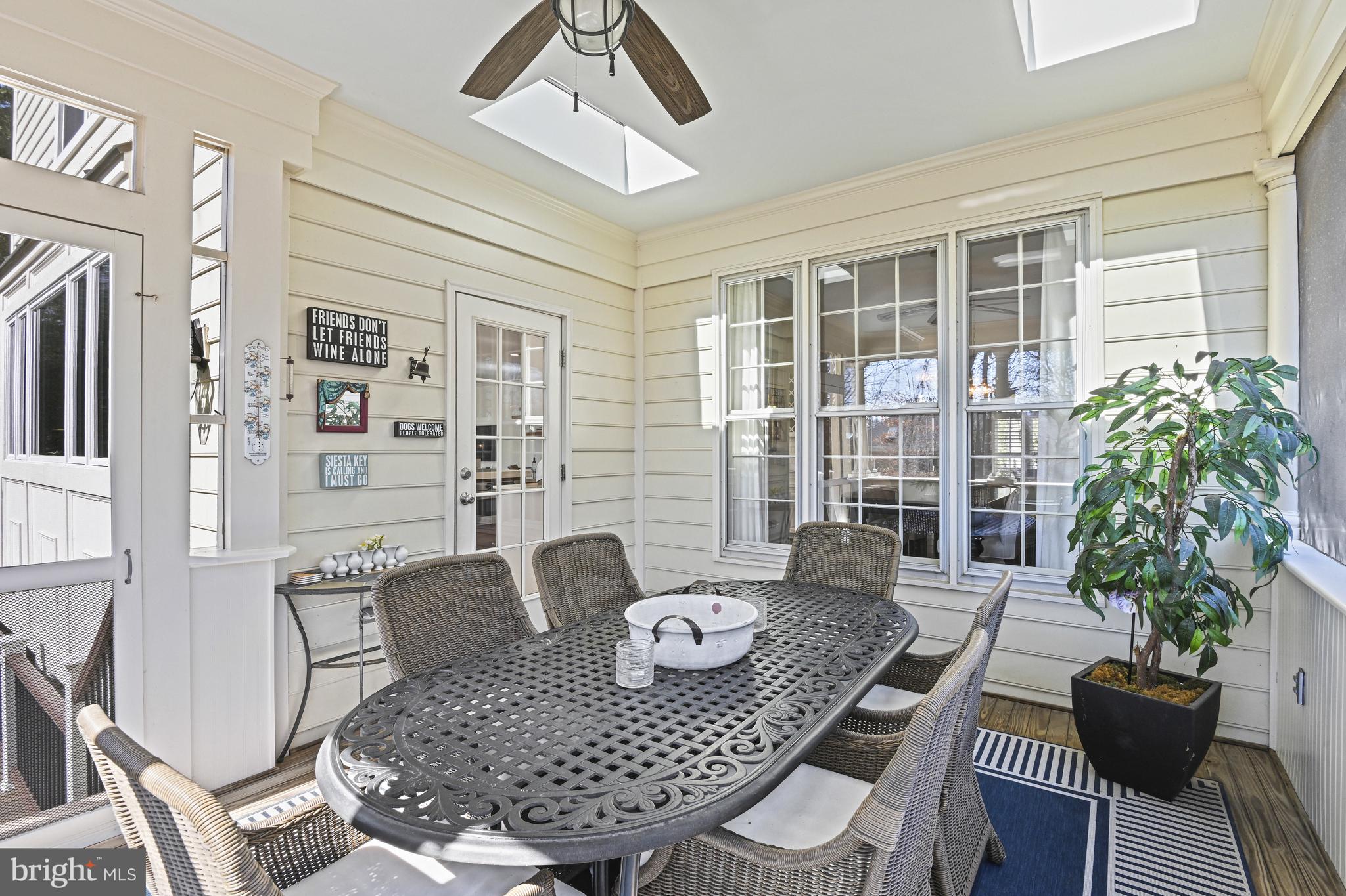 RESTON - Residential