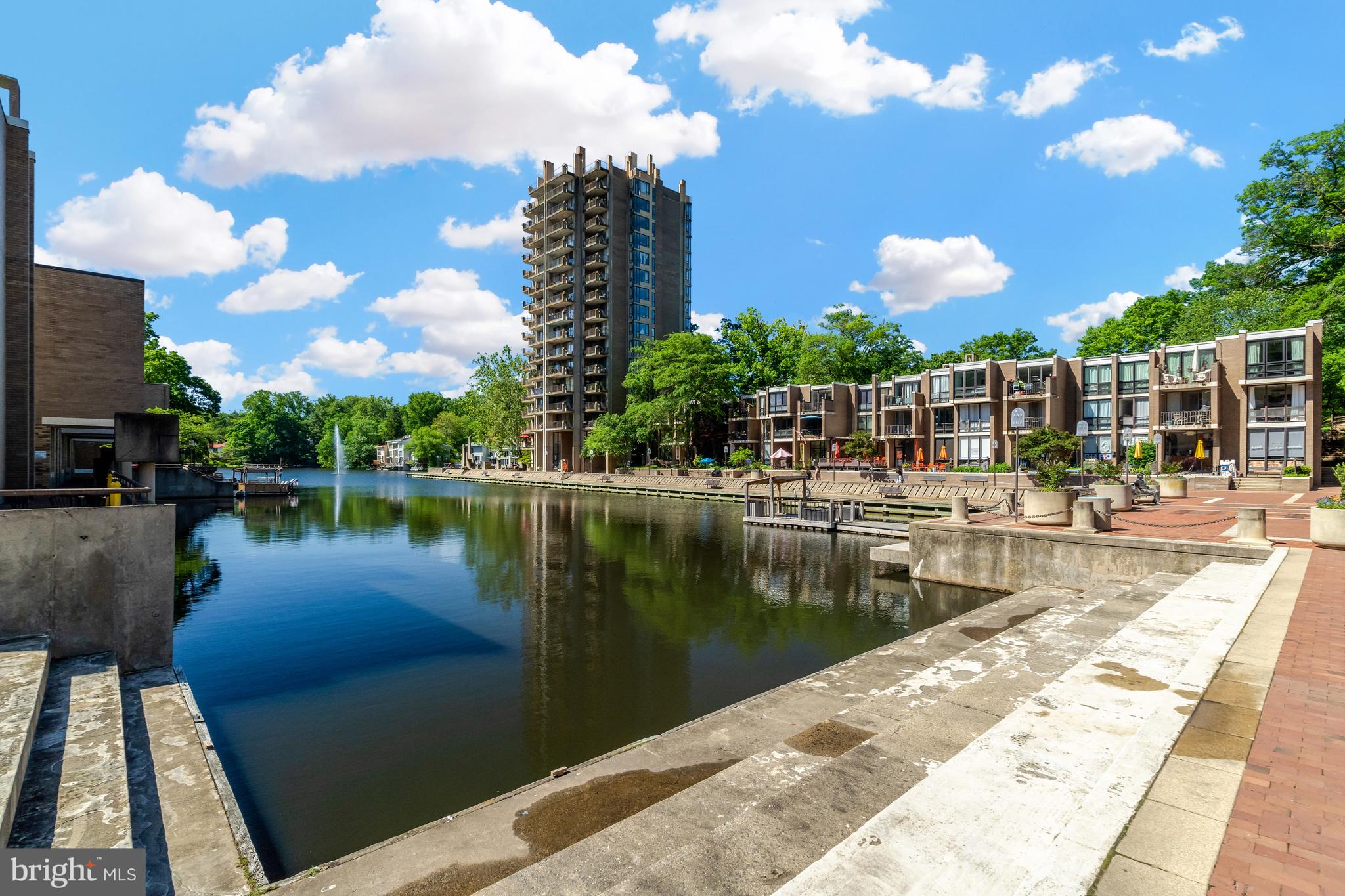 RESTON - Residential