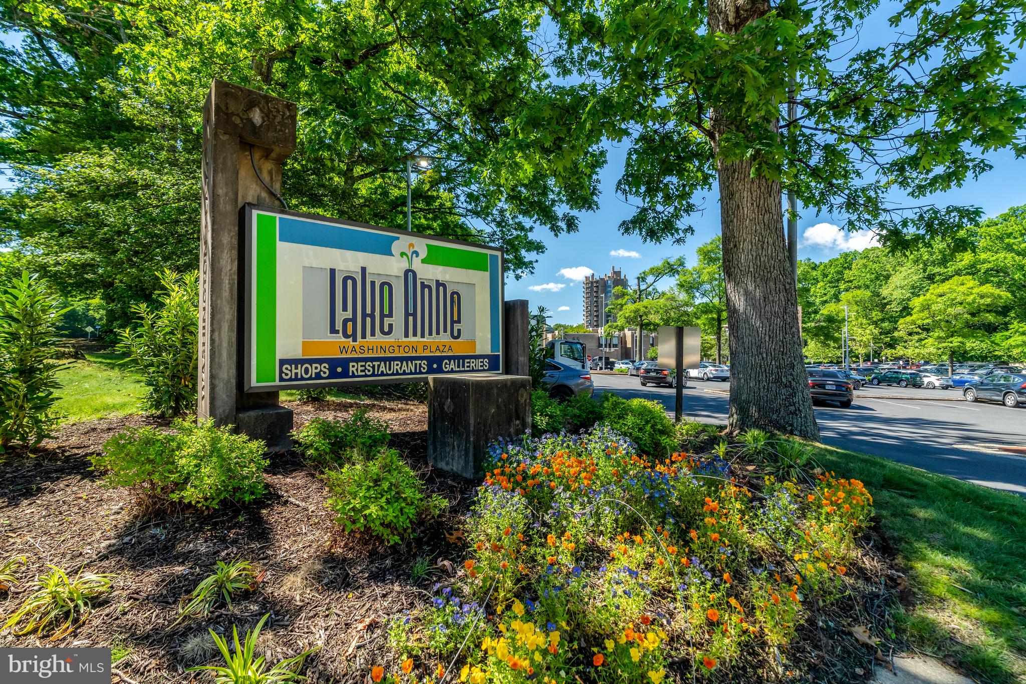 RESTON - Residential