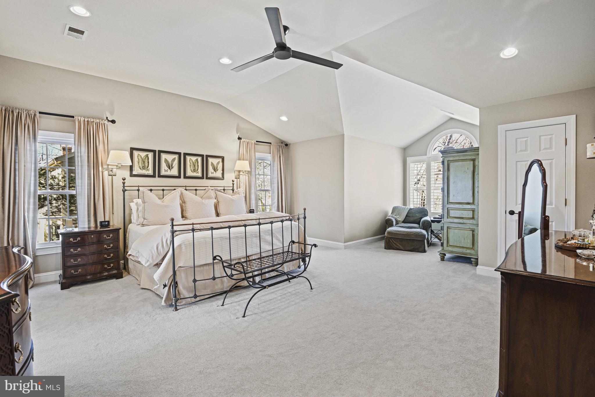 RESTON - Residential