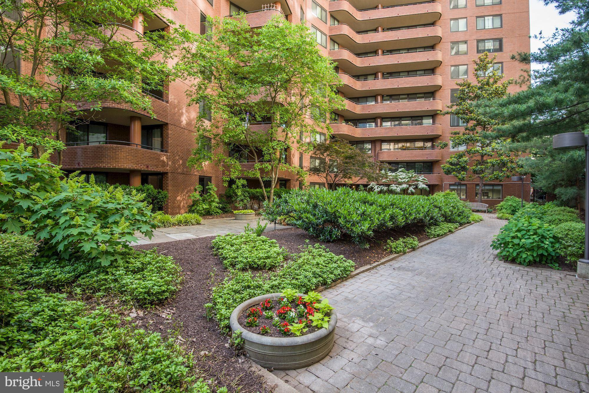 FRIENDSHIP HEIGHTS - Residential