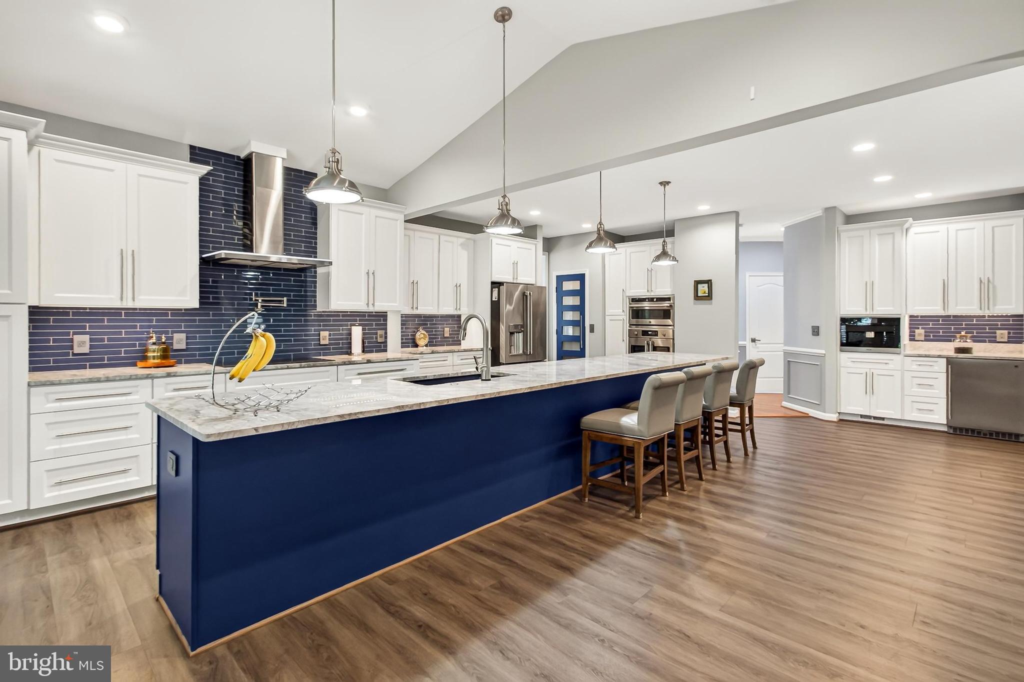 CARDINAL HILL - Residential