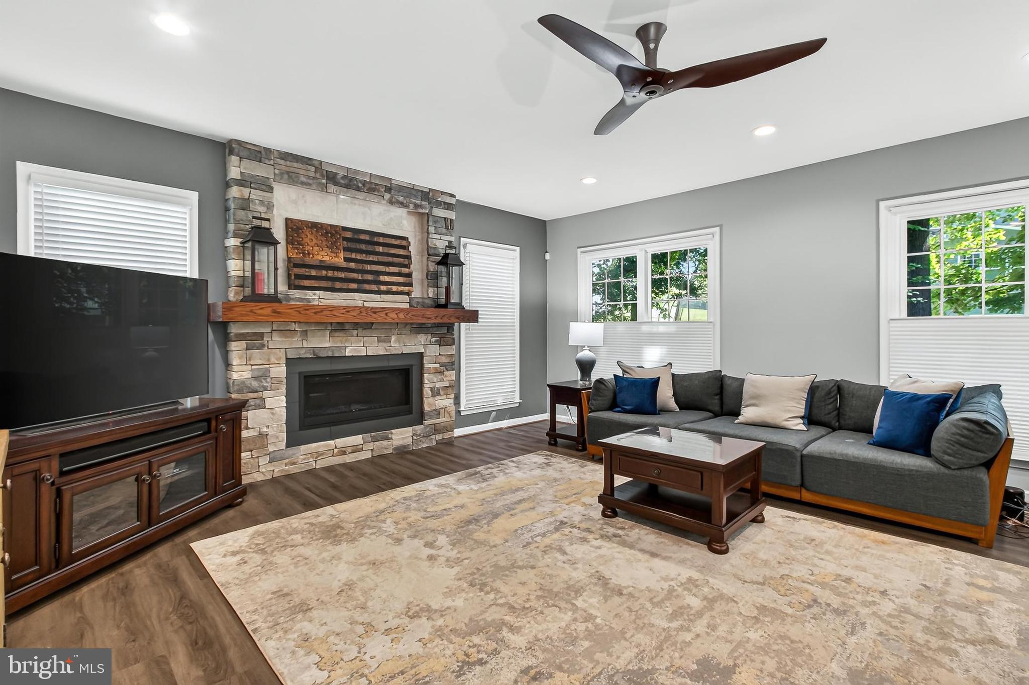CARDINAL HILL - Residential
