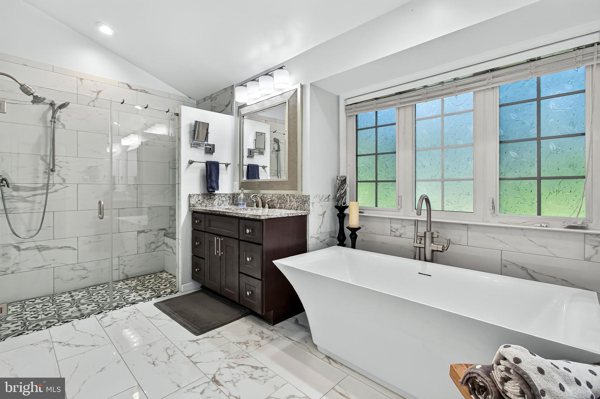 CARDINAL HILL - Residential